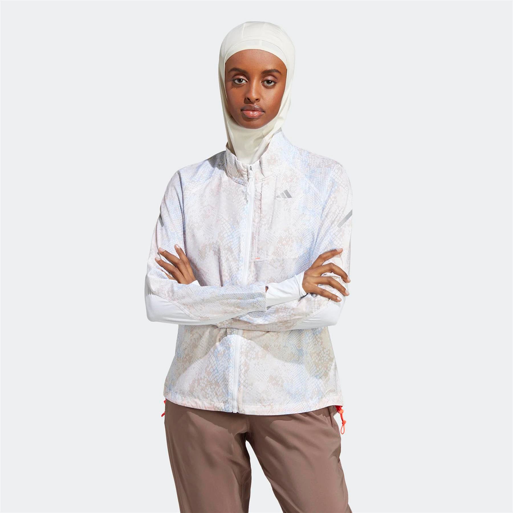 Adidas Kadın Koşu - Yürüyüş Mont Fast Jkt Aop Hm4320