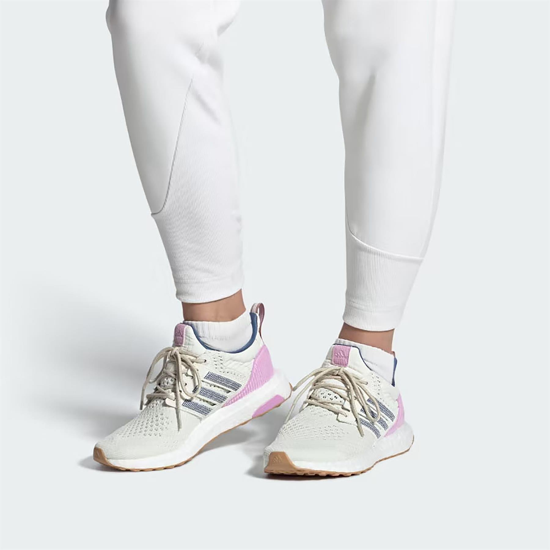 Adidas Kadın Koşu - Yürüyüş Spor Ayakkabı Ultraboost 1.0 W Id9669