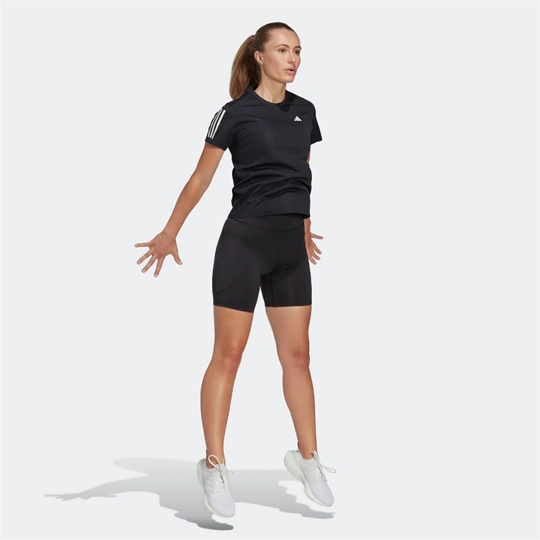 Adidas Kadın Koşu - Yürüyüş T-Shirt Own The Run Tee Ic5188