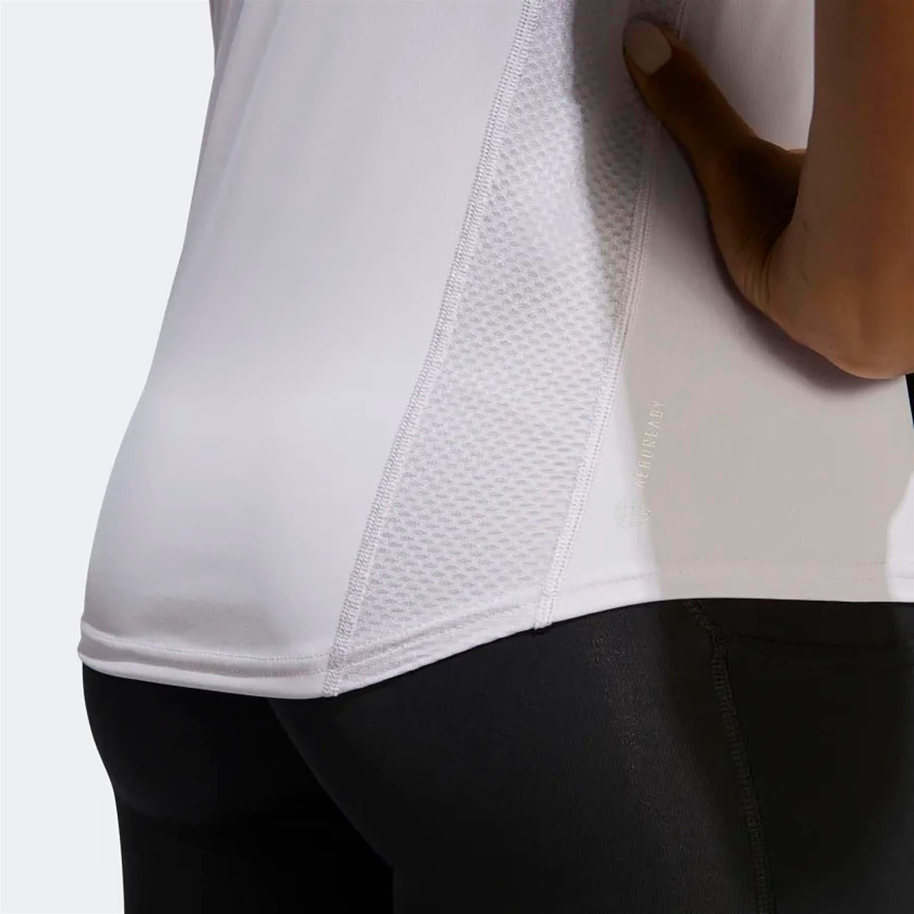 Adidas Kadın Koşu - Yürüyüş T-Shirt Own The Run Tee Ic5192