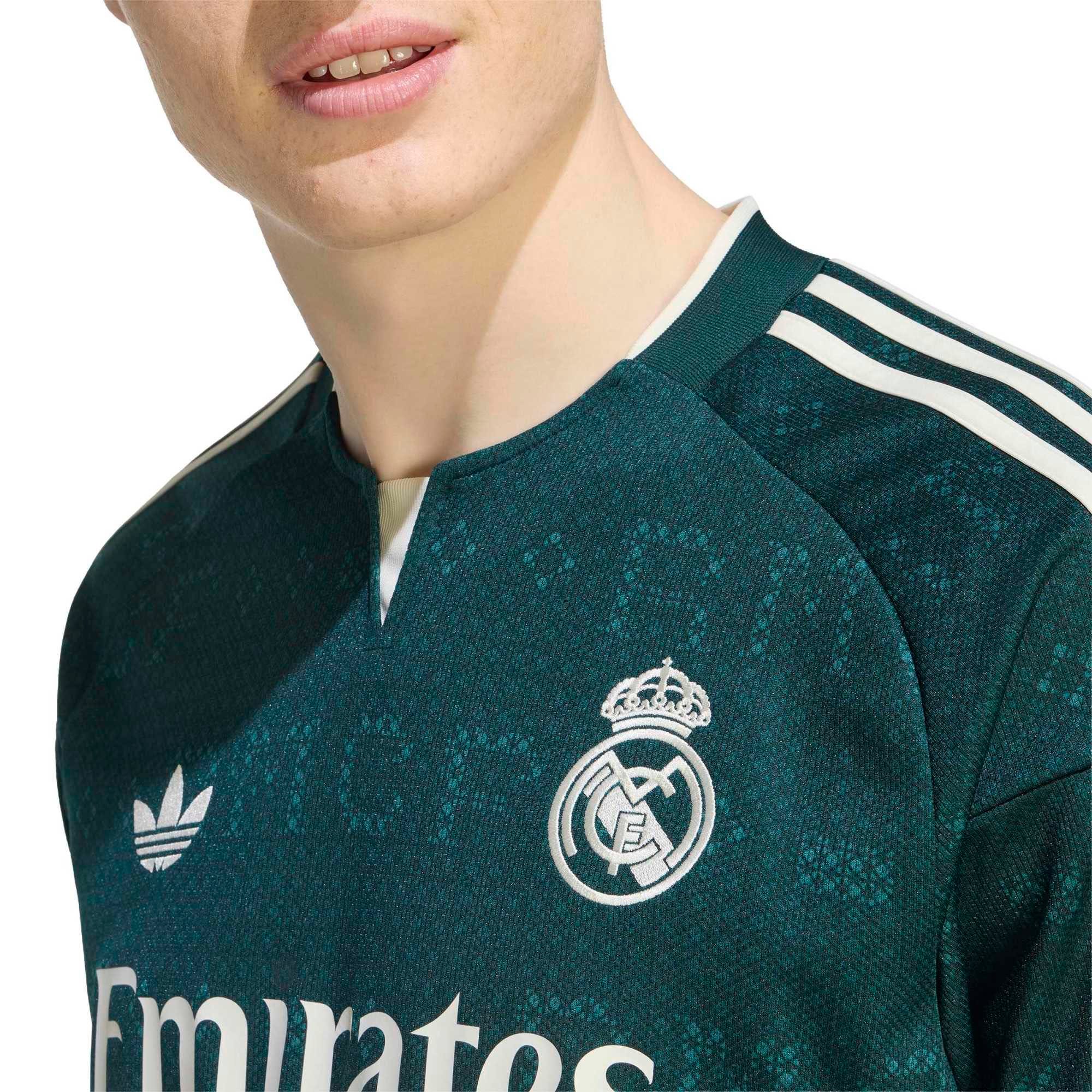 Adidas Real Madrid Erkek Futbol Forma JZ7205