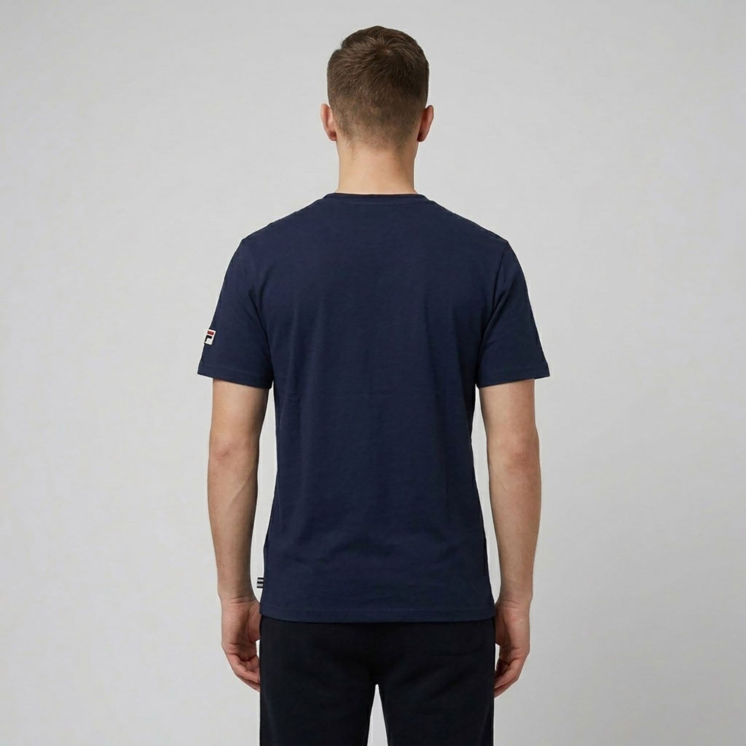 Fila Erkek T-Shirt Tennis Player Graphic TU411111 LONG SLEEVE SWEATSHIRT