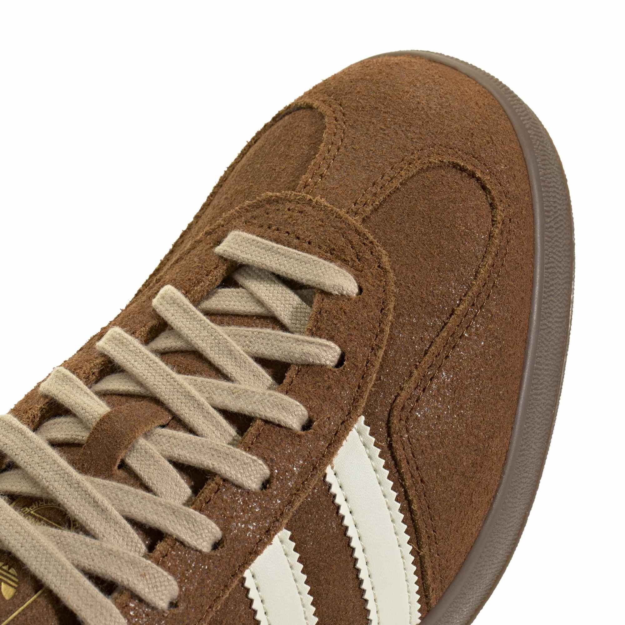 GAZELLE INDOOR