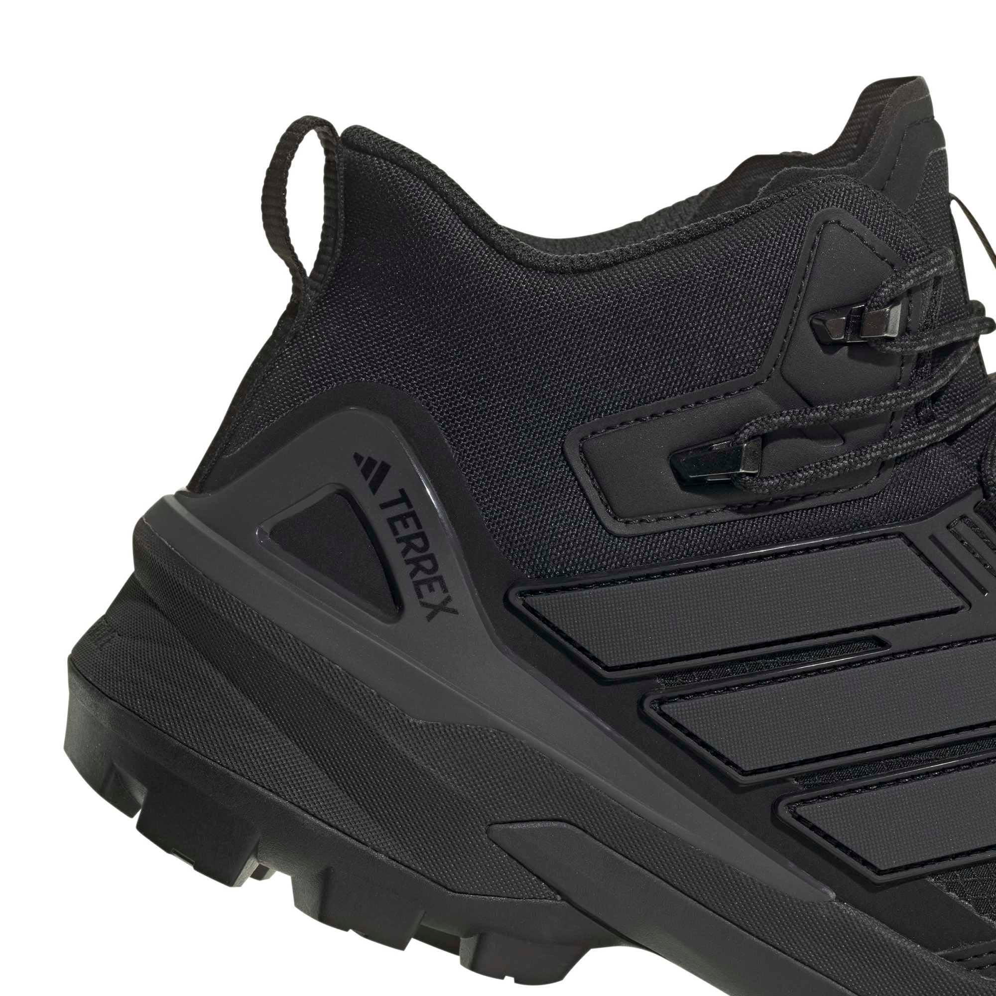 TERREX SKYCHASER MID GTX