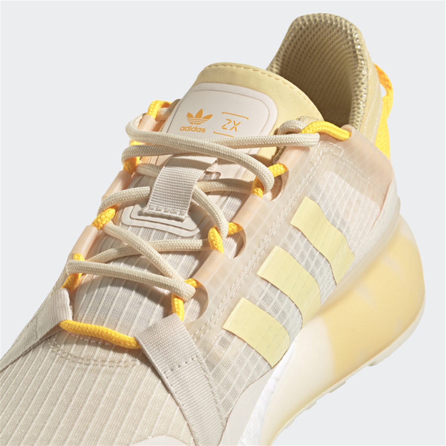 ZX 2K BOOST PURE W