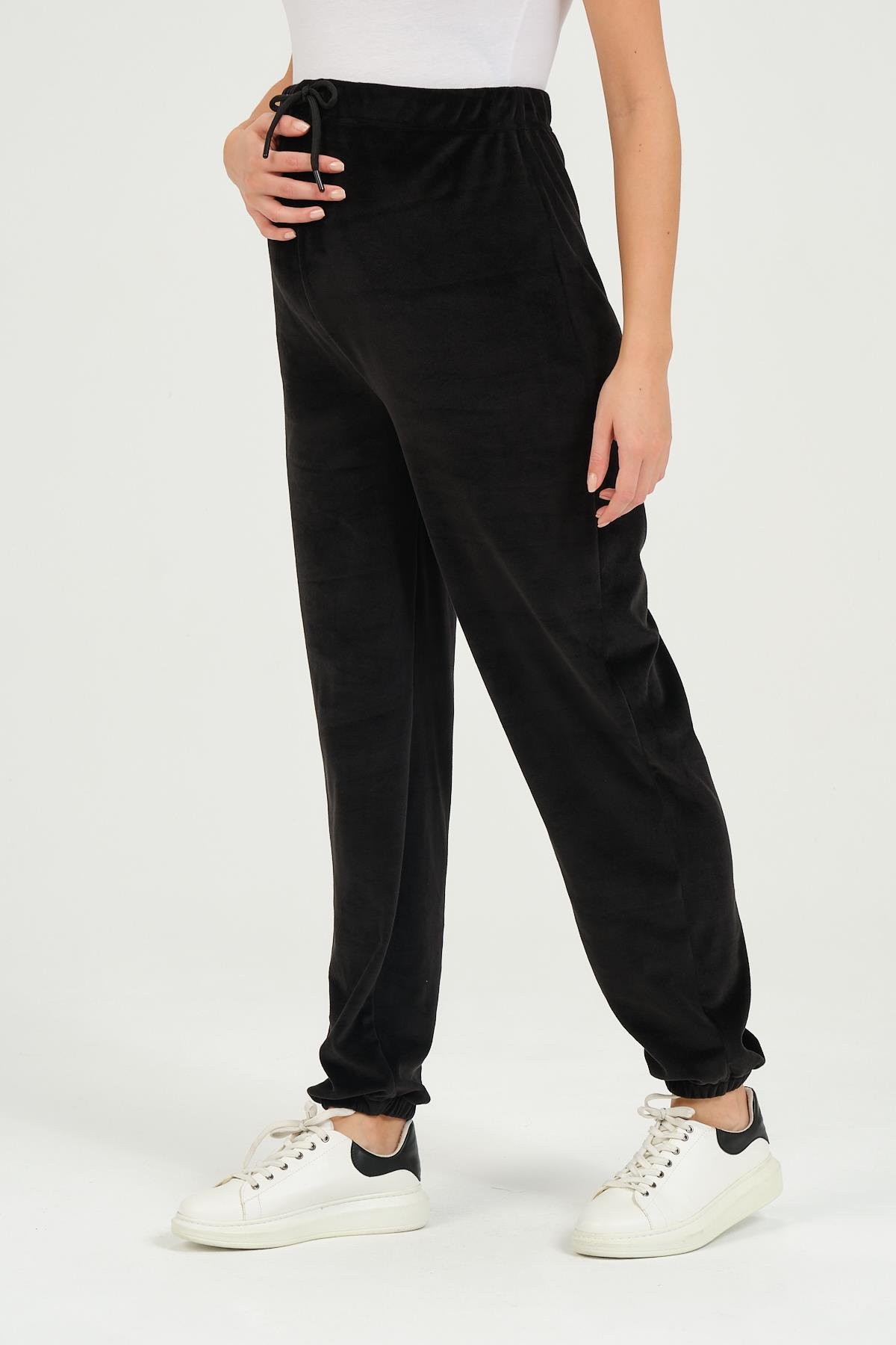 Busa Hamile Emzirme Detaylı Kapüşonlu Kadife Takım Siyah