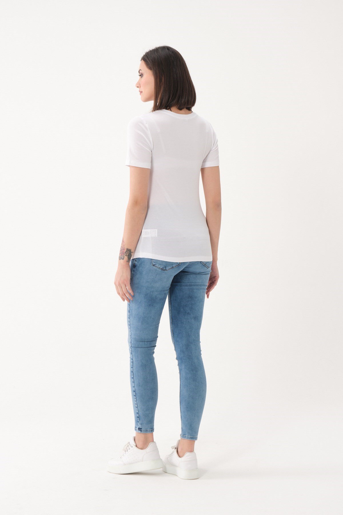 Busa Hamile Emzirme Detaylı Kısa Kollu T-Shirt Beyaz
