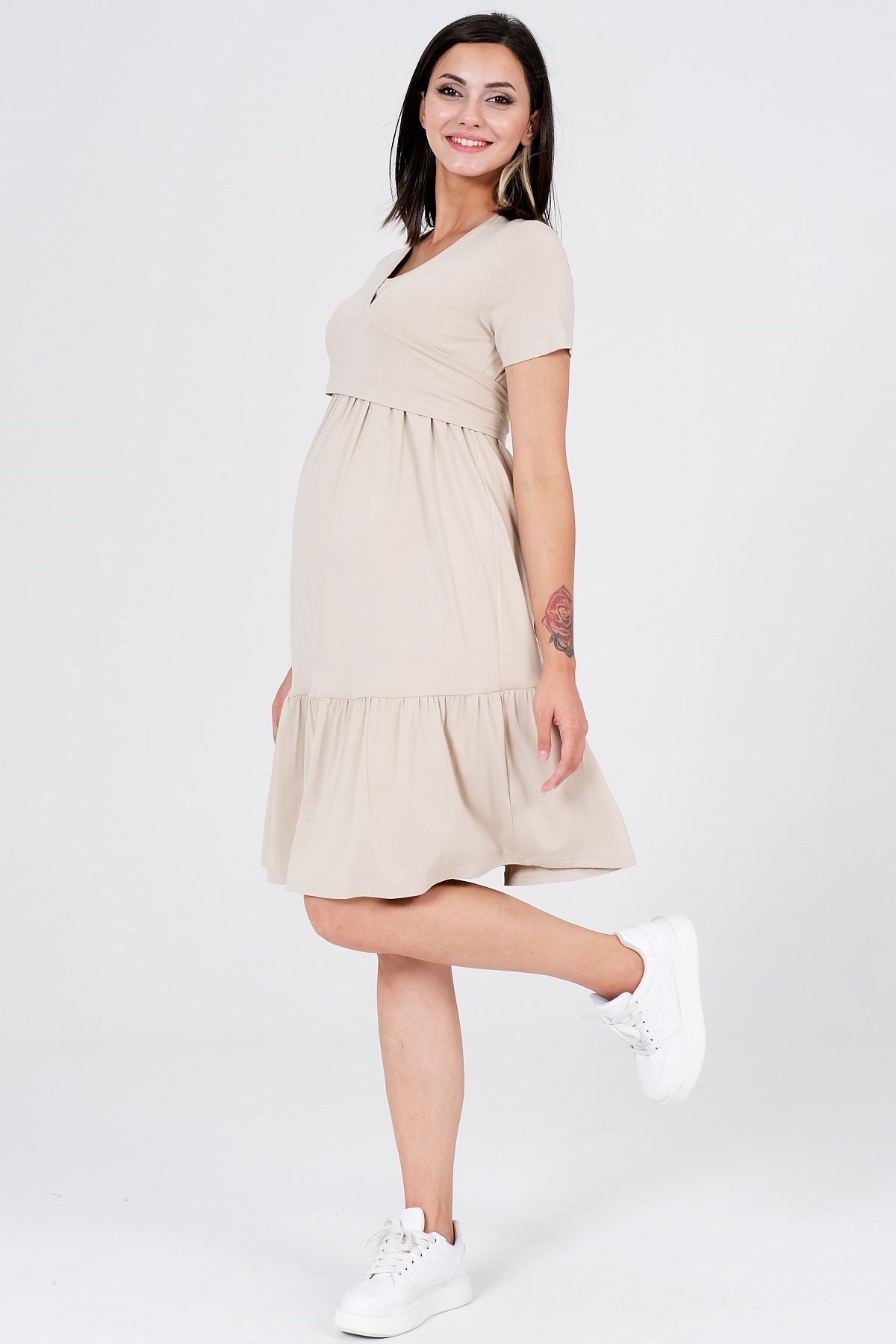 Busa Hamile Önden Kuşaklı Emzirme Detaylı Penye Kısa Kollu Elbise Bej