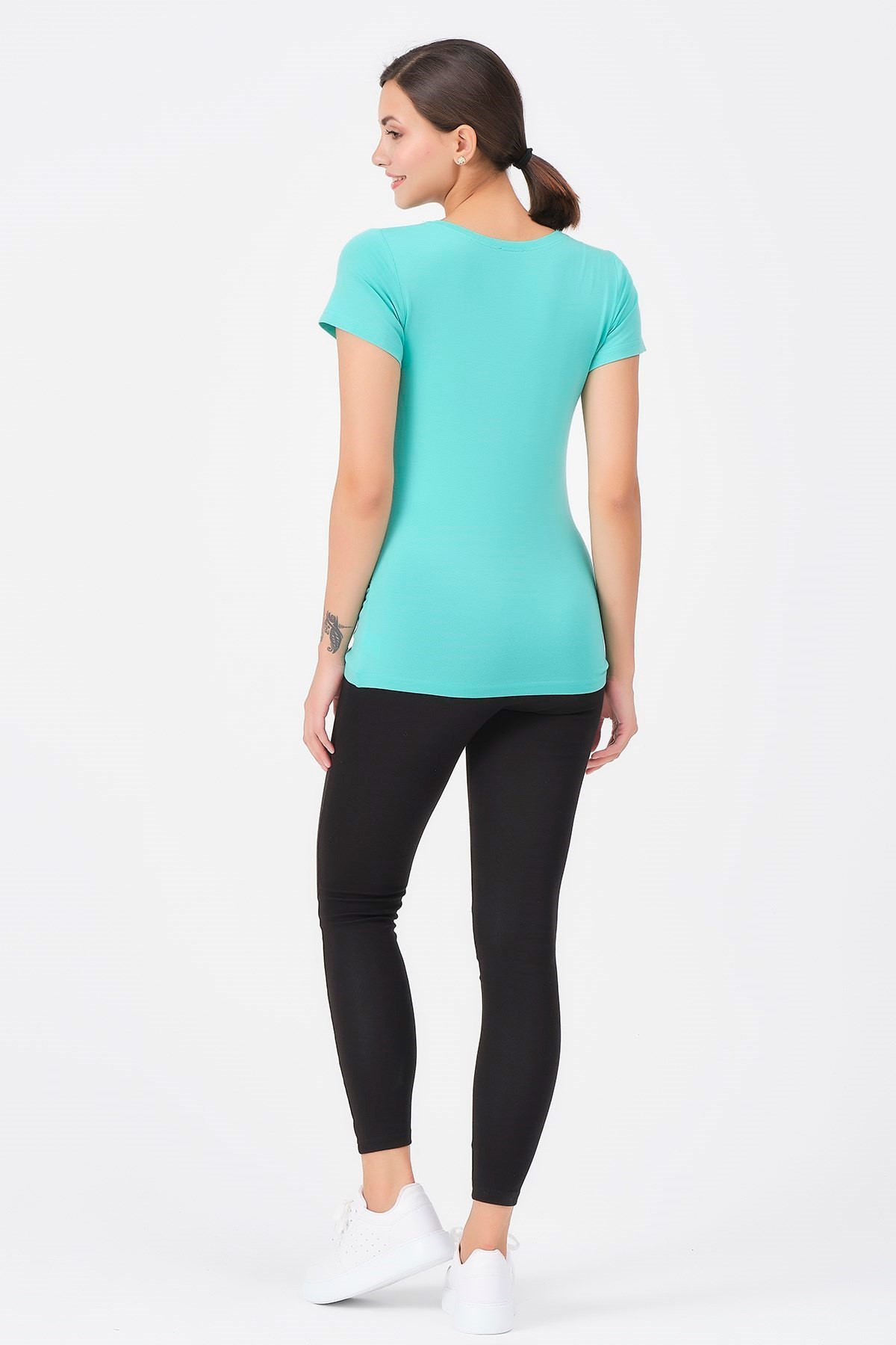 Busa Hamile V Yaka Arı Baskılı Tişört Açıkyeşil