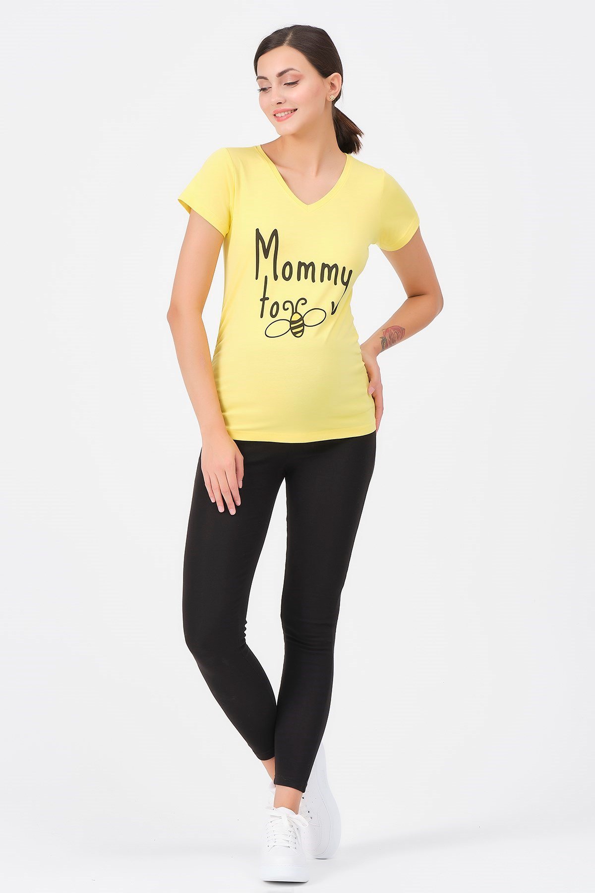 Busa Hamile V Yaka Arı Baskılı Tişört Sarı