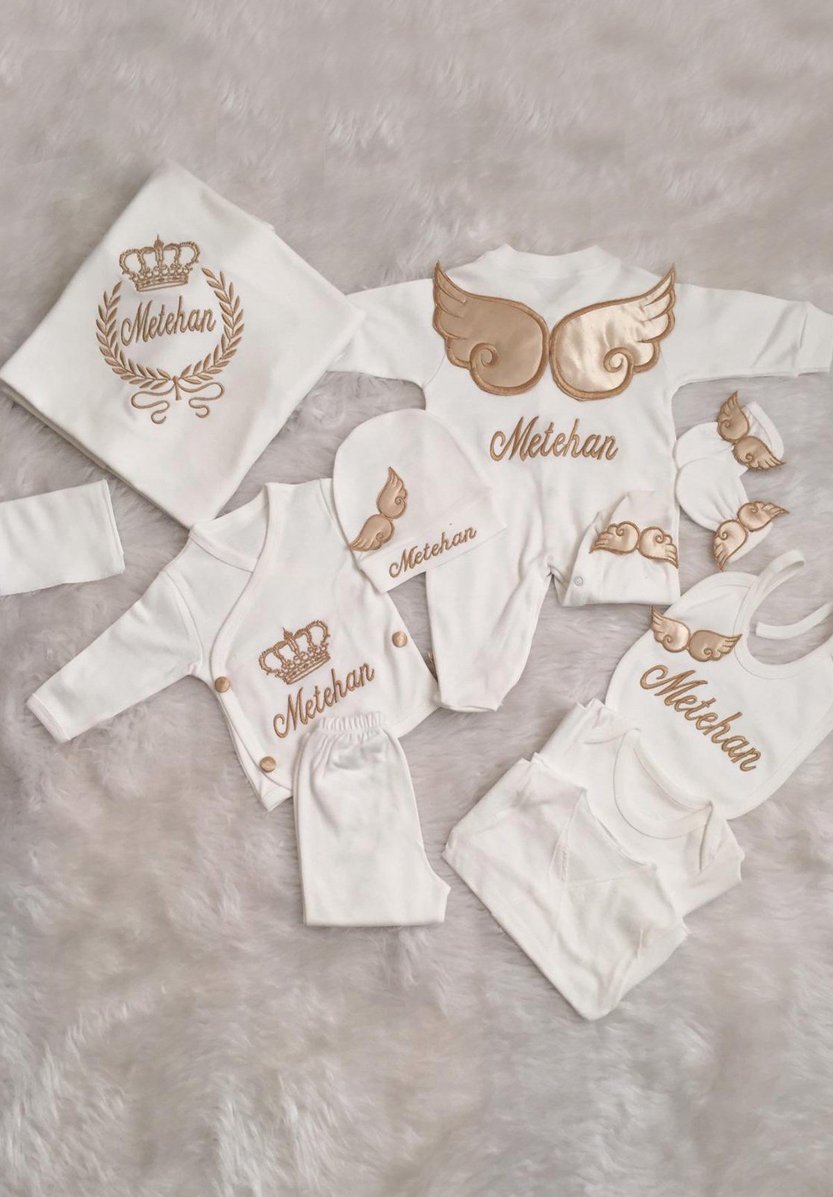 İsime Özel Gold Kanat Nakışlı 10'lu Bebek Tulum Seti-1040