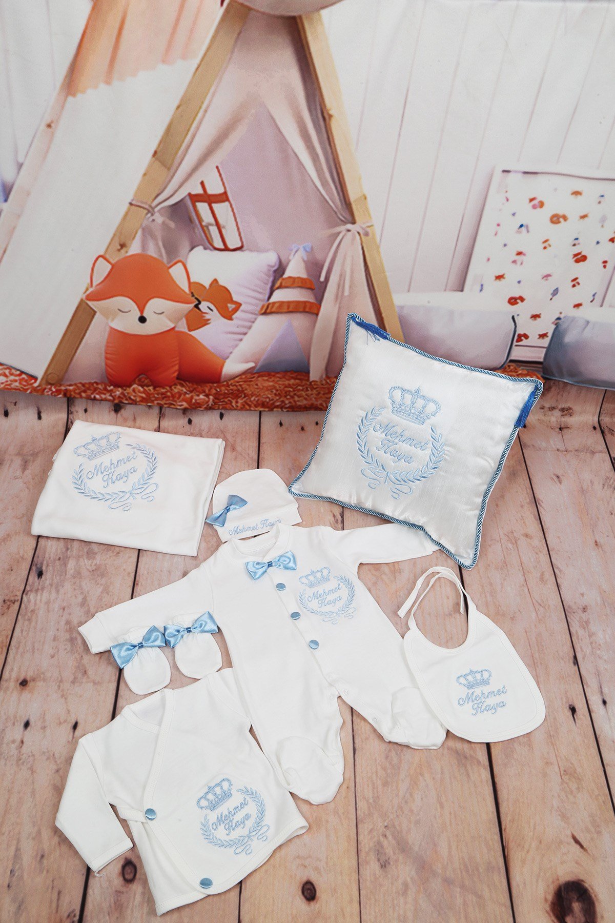 Personalized Hospital Exit with Name 11 Pieces and Cushion Lh1156