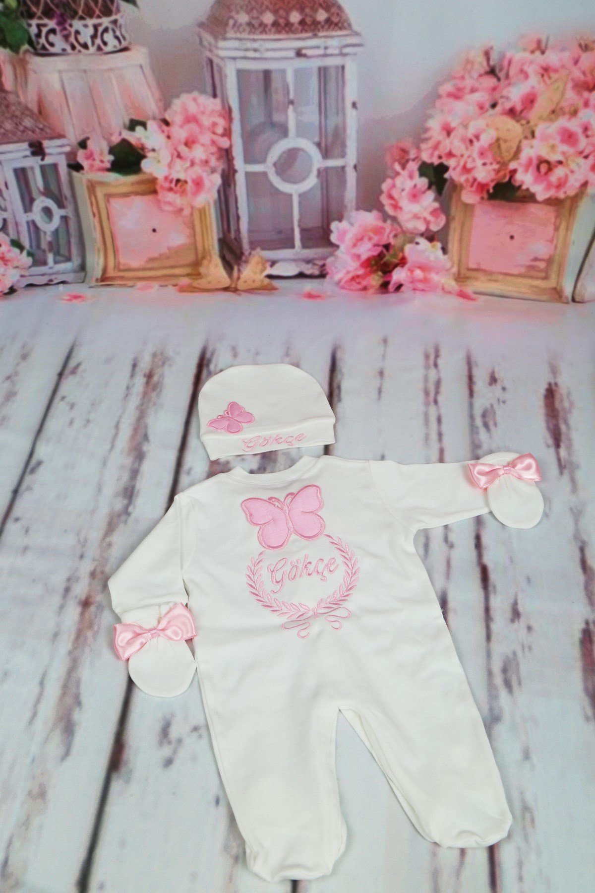 İsme Özel 3lü Kelebek Nakışlı Hastane Çıkışı Seti