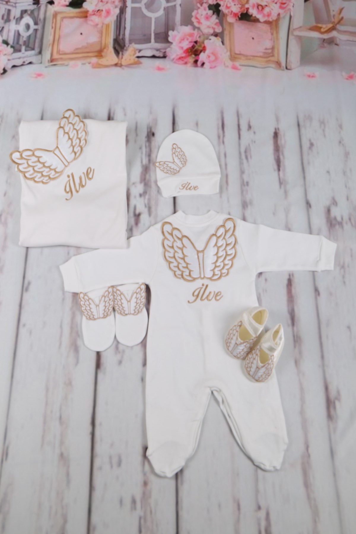 İsme Özel Gold Atom Kanat İşlemli Ayakkabı ve 4'lü Bebek Tulum Seti-4030