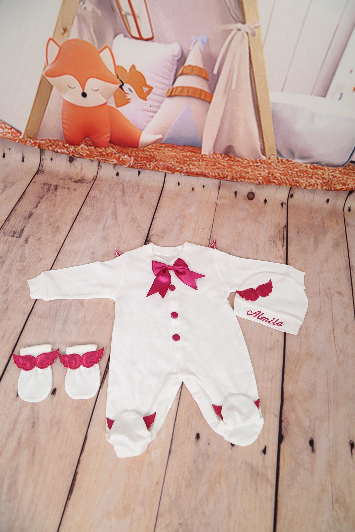 İsme Özel Kanat İşlemeli 3'lü Bebek Tulum Seti 305