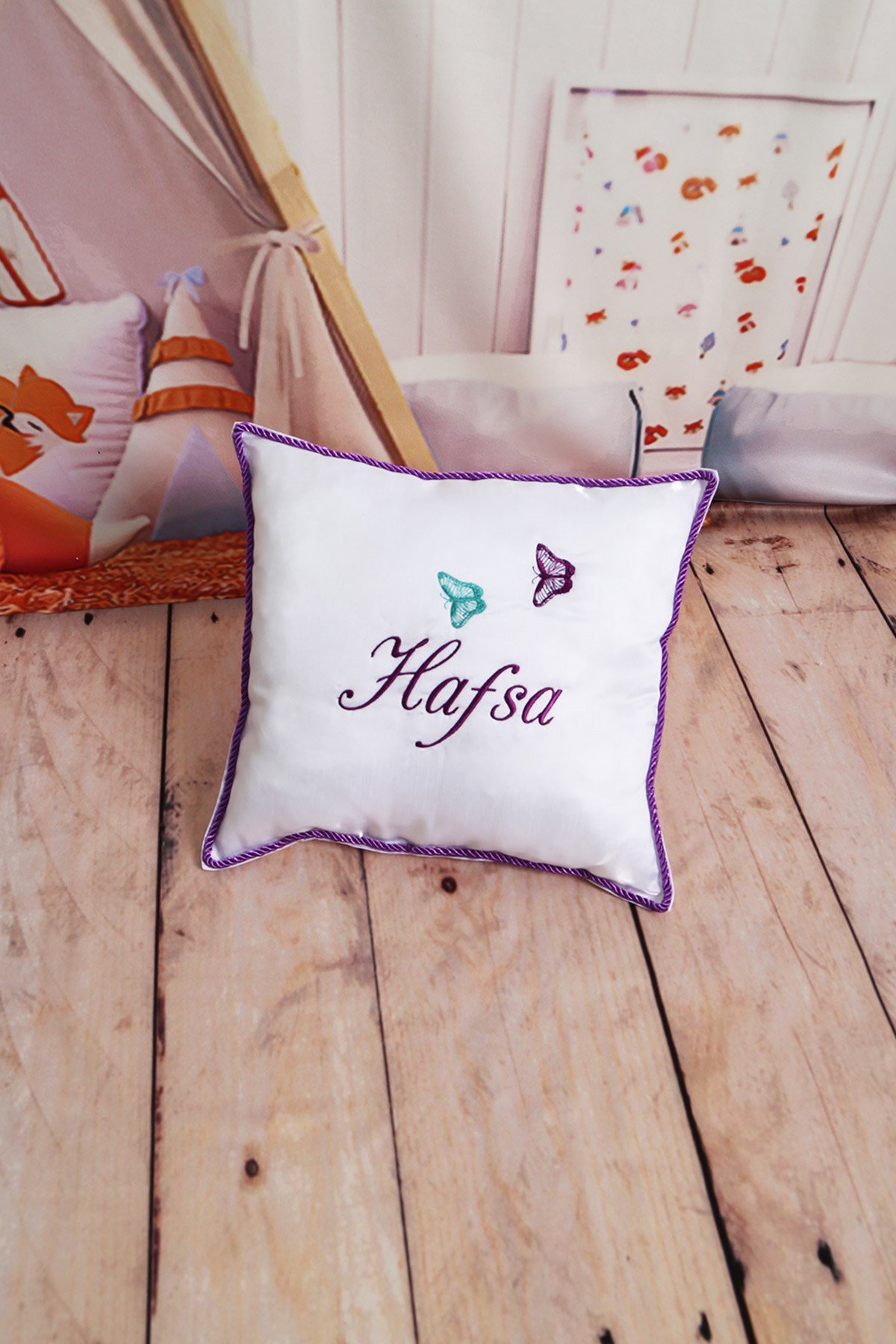 İsme Özel Kelebek Nakışlı Takı Yastığı 620