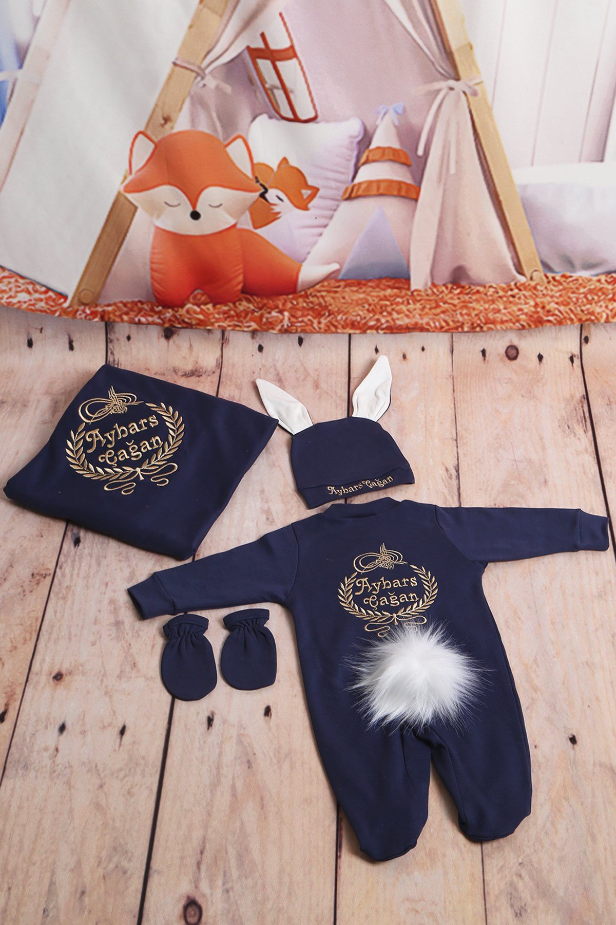 İsme Özel Lacivert Tuğra Nakışlı 4lü Hastane Çıkış Seti Lh4075