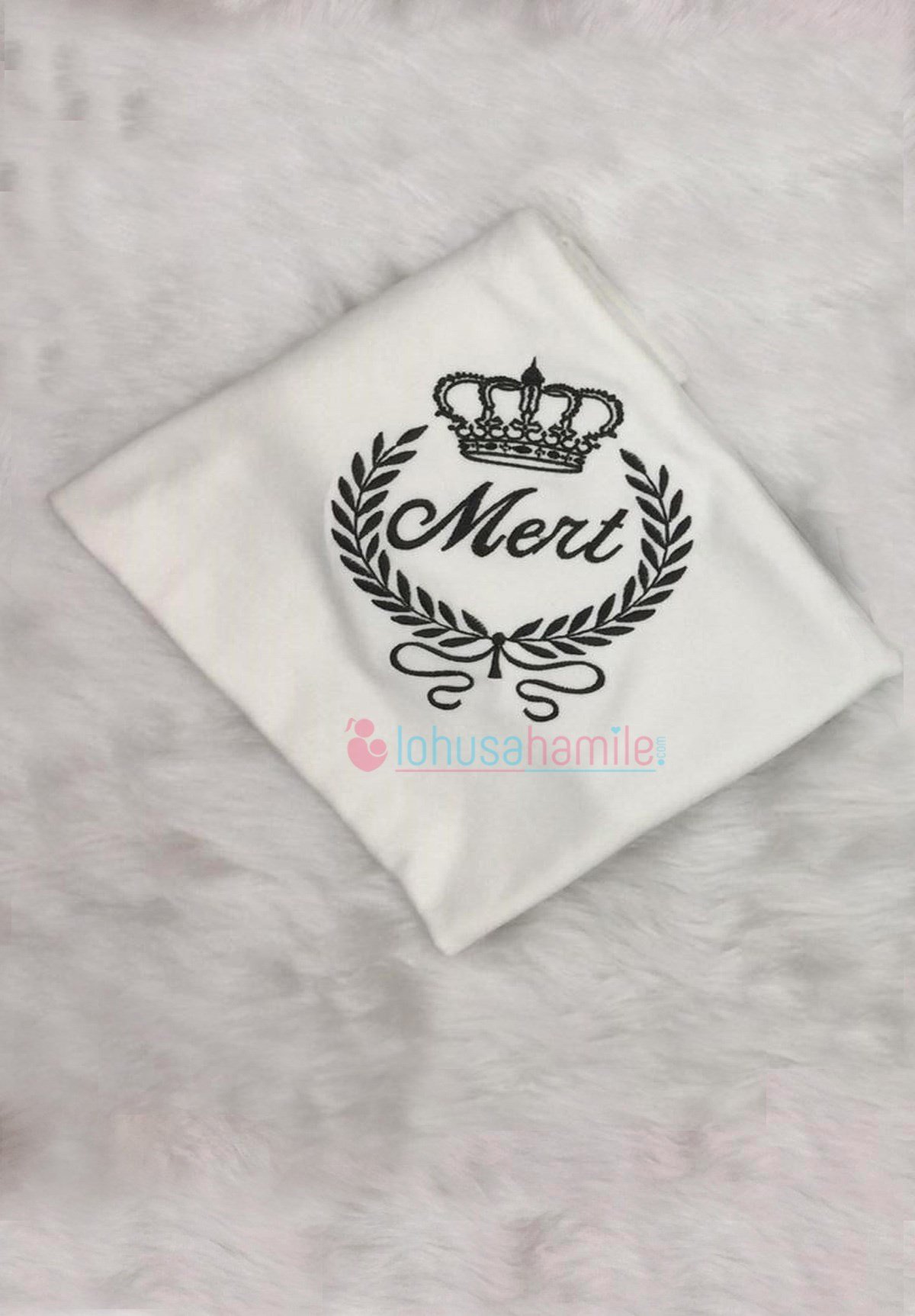 İsme Özel Tac Nakışlı Battaniye B7024