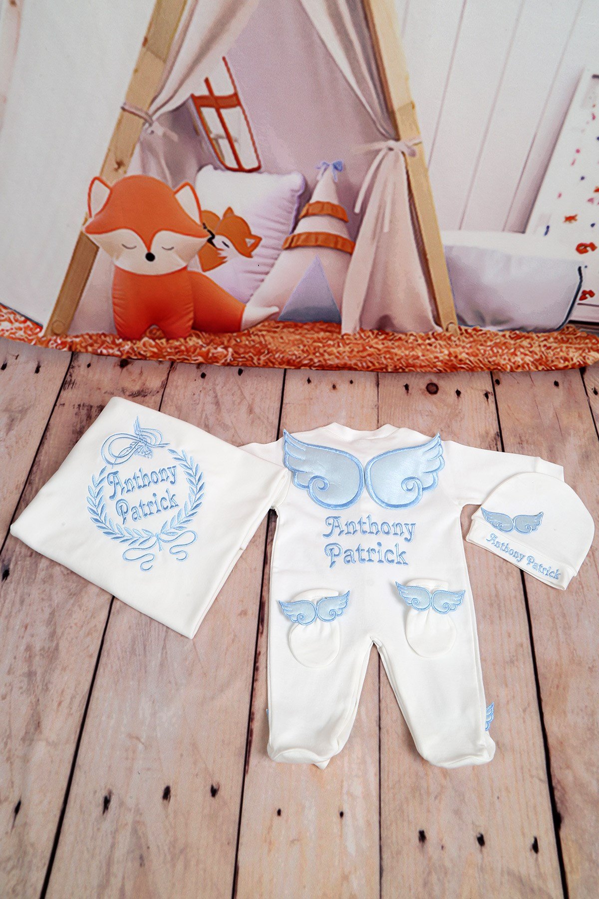 Personalized Tughra Embroidered 4 Piece Baby Rompers Set with Name 4010
