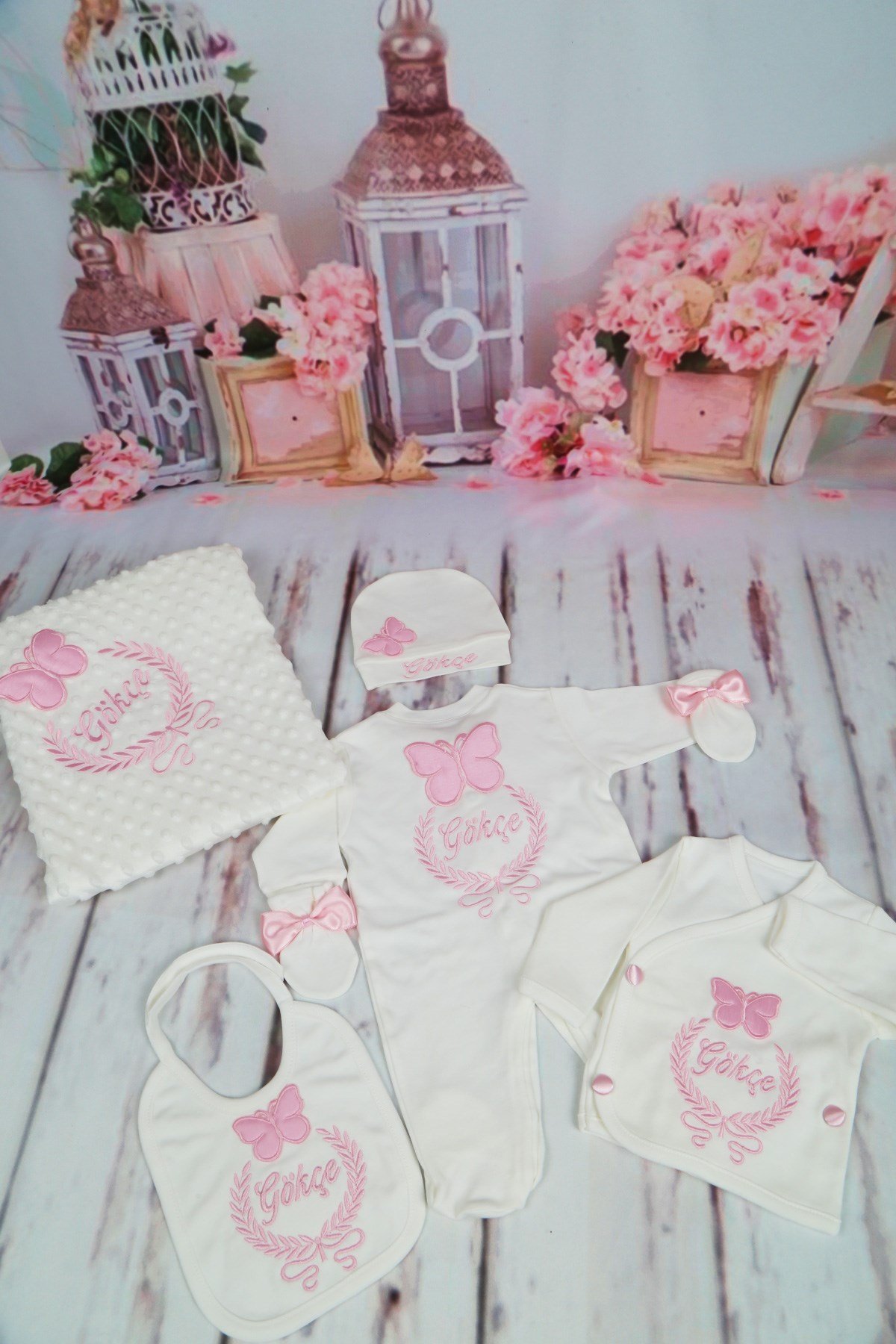 Lh1083 Personalized Butterfly Embroidered 10 Pcs. Hospital Outlet Set with Name