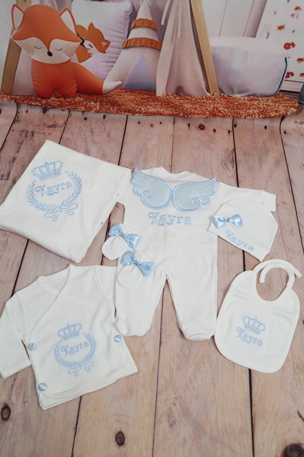 Lh1091 İsme Özel Taç Çelenk Nakışlı 10lu Hastane Çıkışı Seti