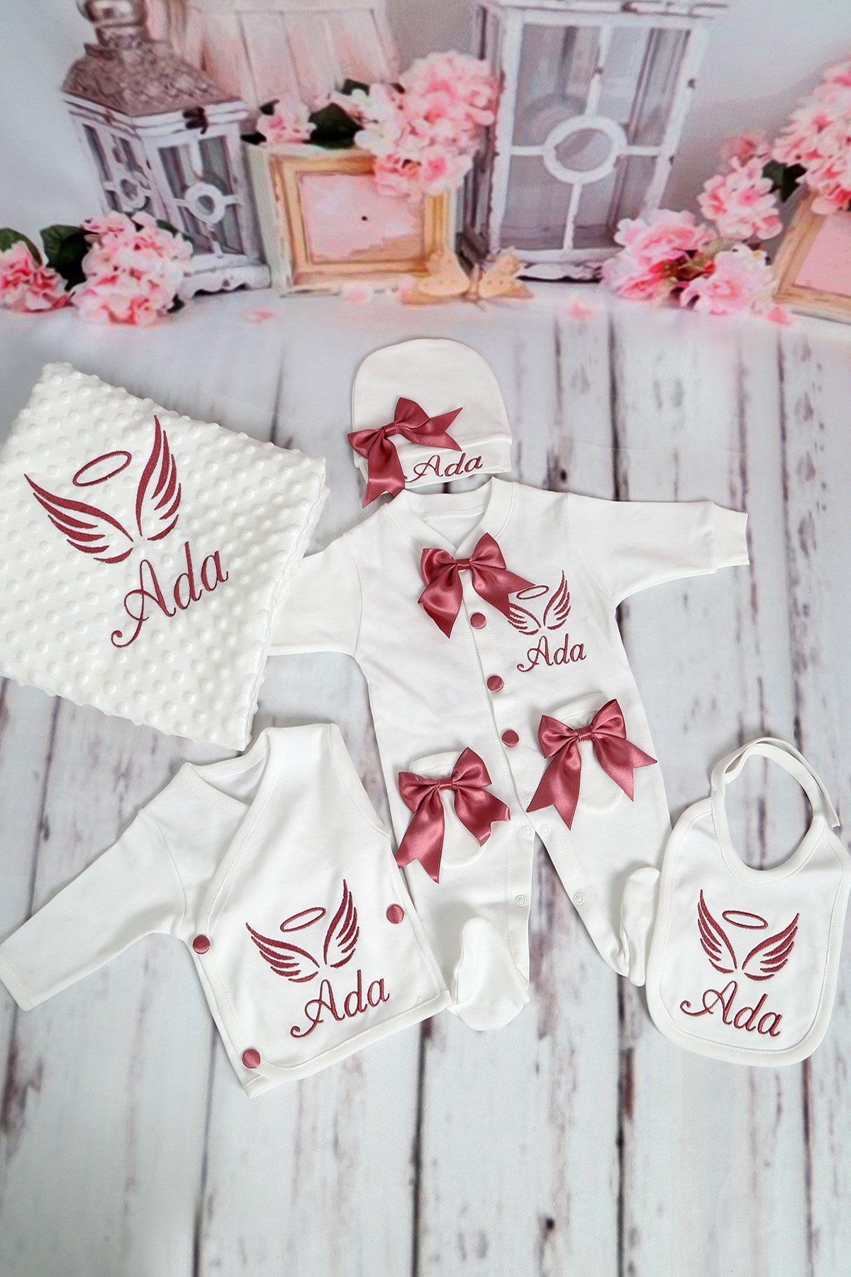 Lh1105 İsme Özel Kanat Nakışlı 10lu Hastane Çıkışı Seti