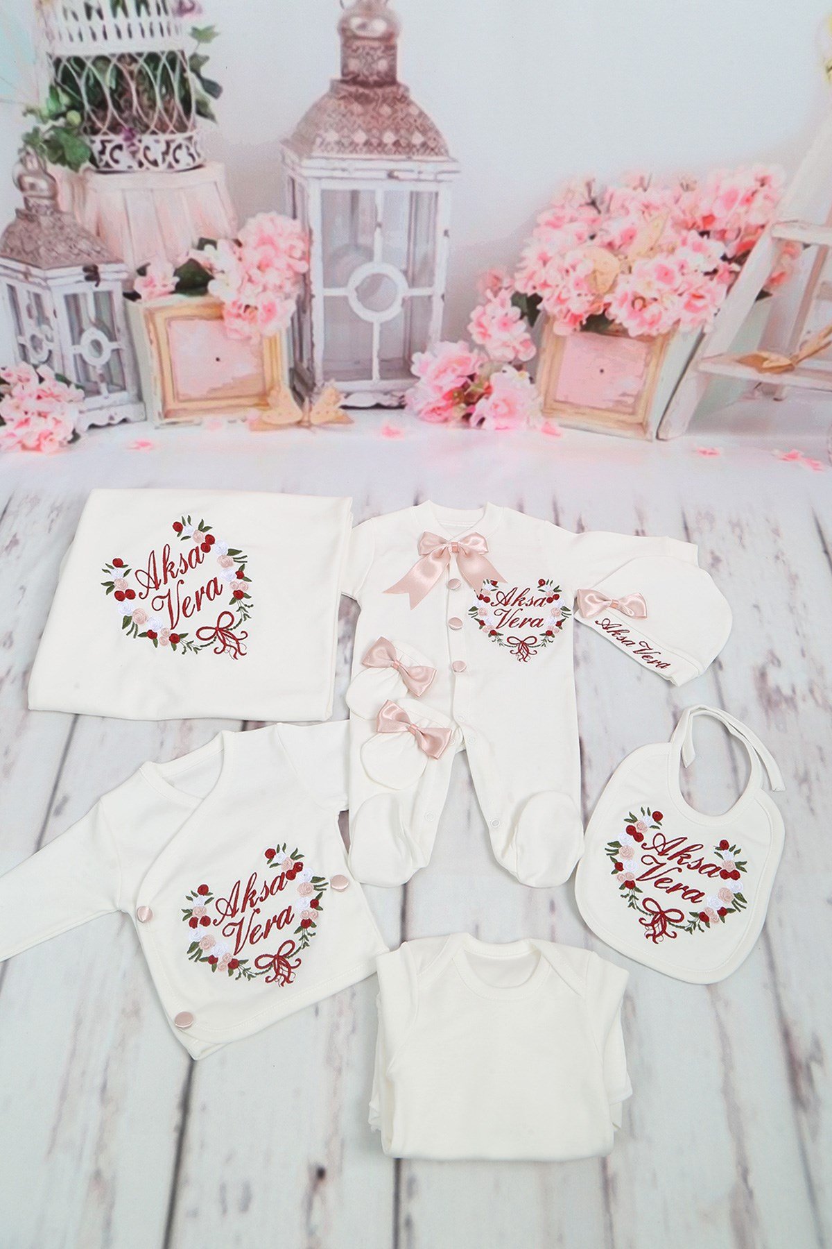 Lh1106 İsme Özel Gül Figür Nakışlı 10lu Hastane Çıkışı Seti