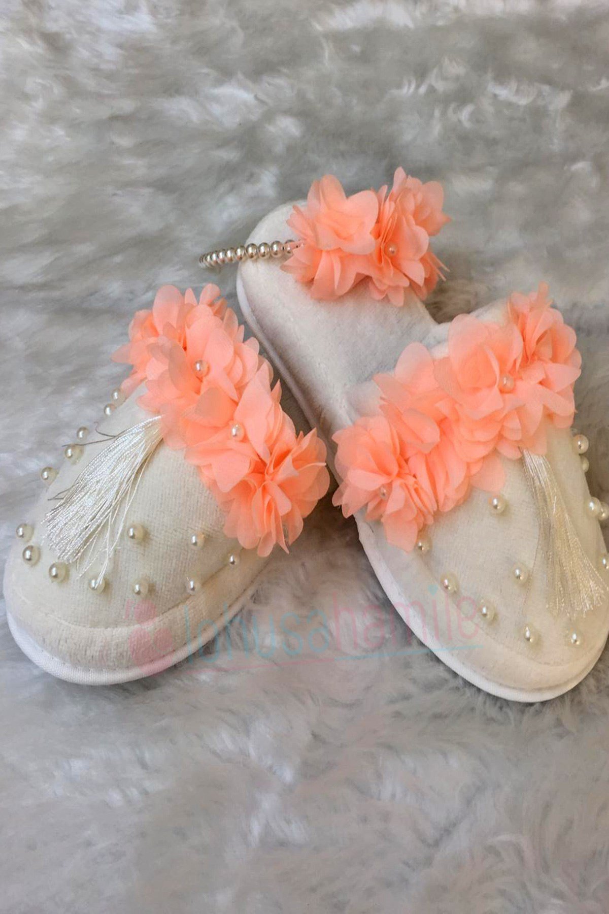 Lh18081 Somon Perla Lohusa Terlik Tac Seti