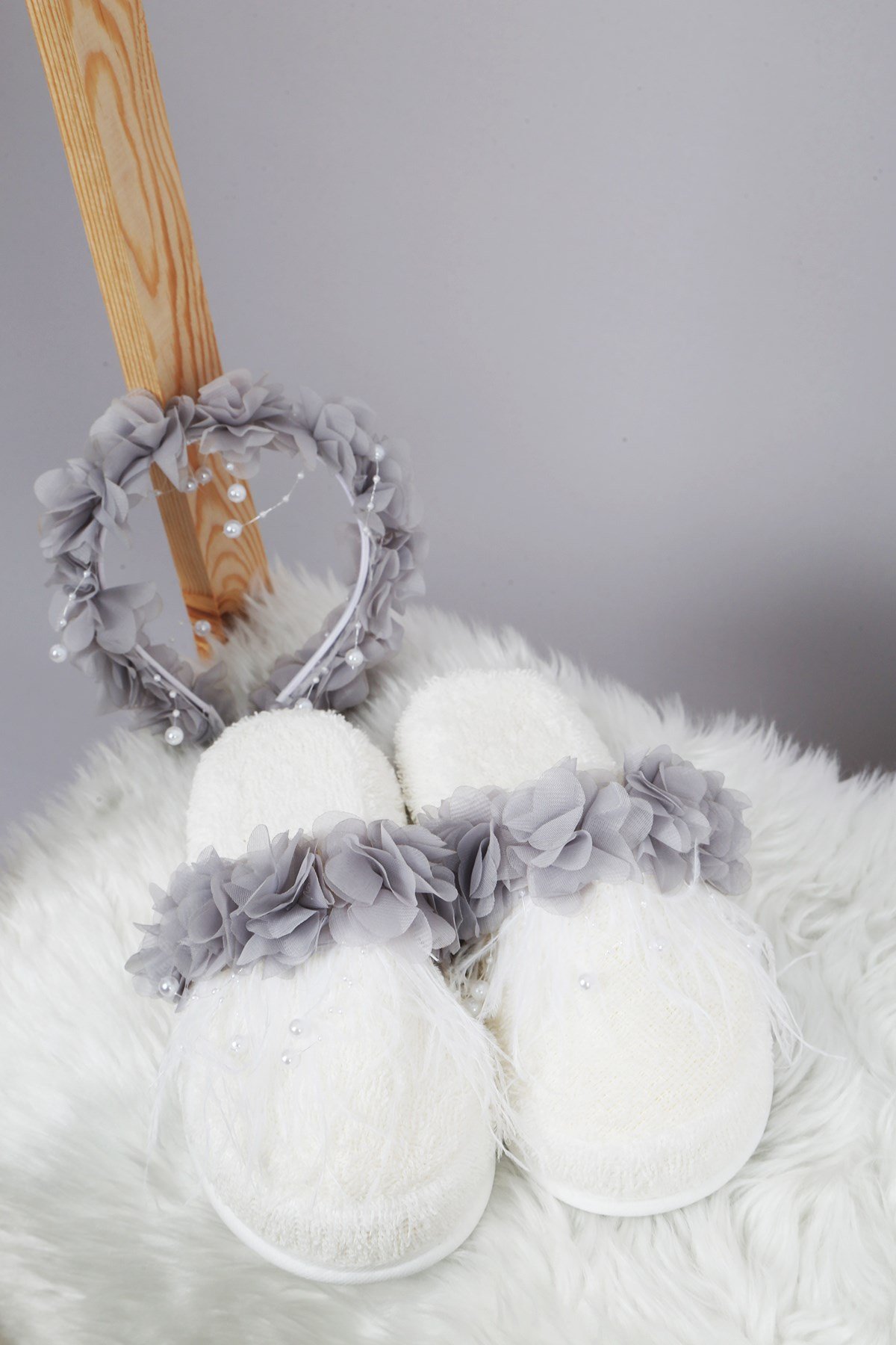 Lh23104 Gri Alya Lohusa Terlik ve Taç Seti