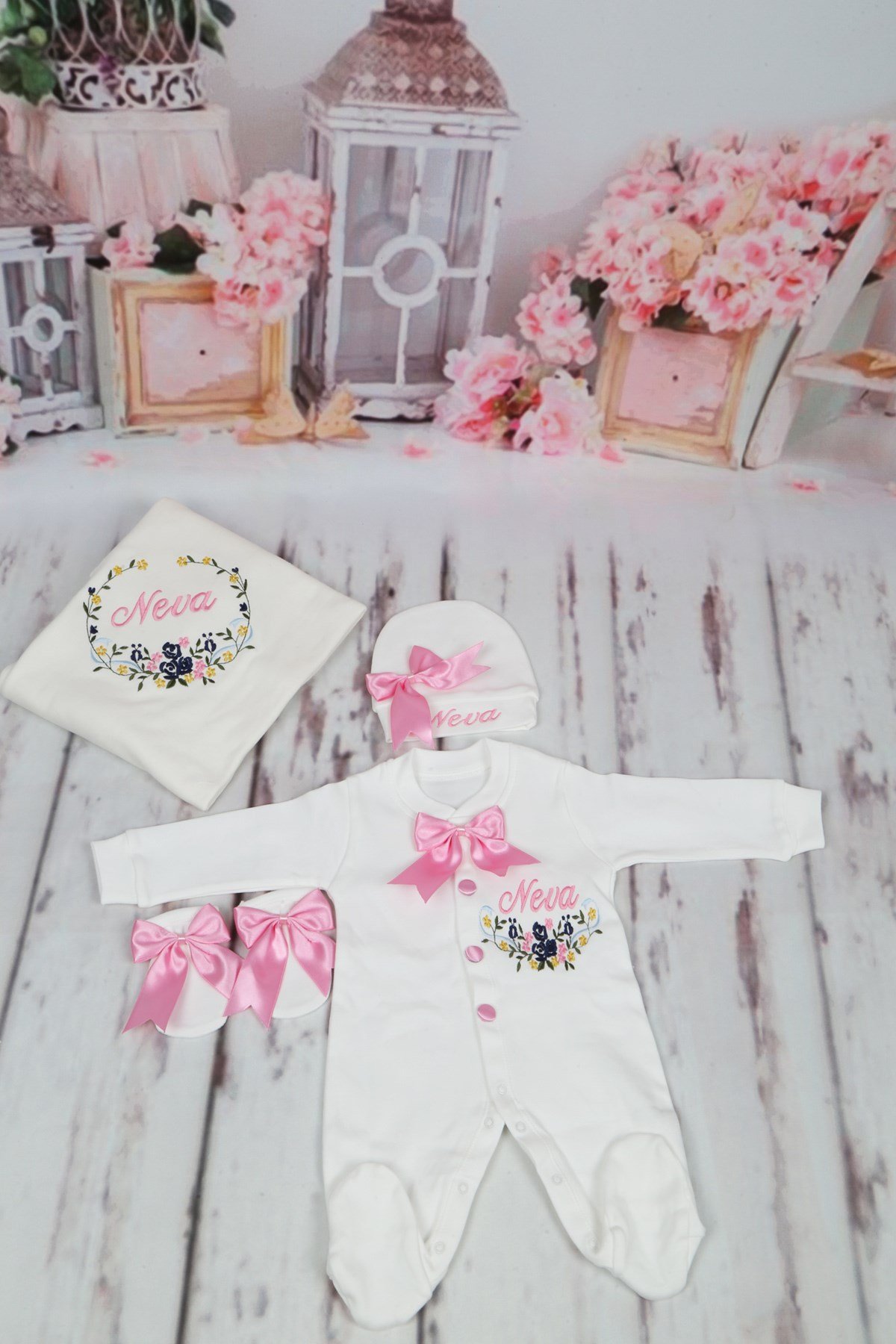 Lh4060 Personalized Flower Patterned Hospital Exit Set of 4