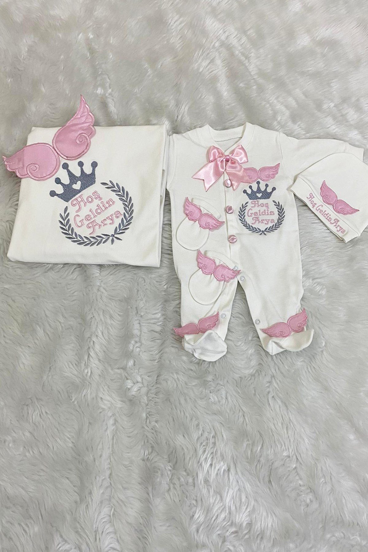 Lh4071 İsme Özel Tac İşlemli 4'lü Hastane Çıkış Seti