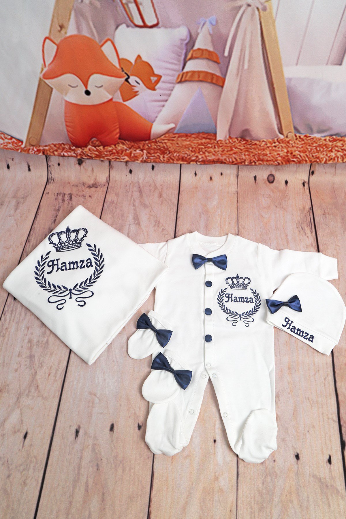 Lh4085 İsme Özel Tac Nakışlı Hastane Çıkışı 4lü Set