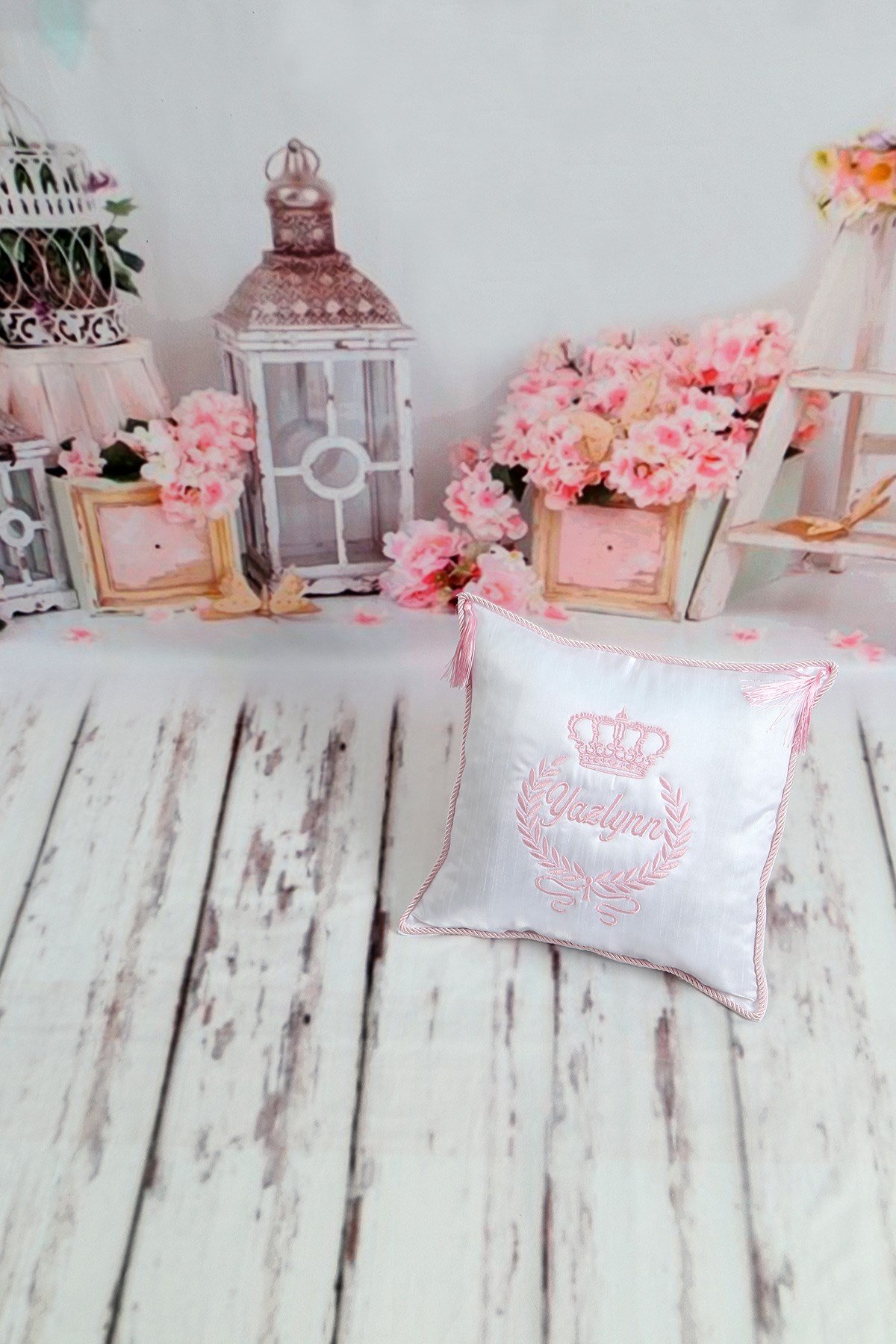 Lh665 İsme Özel Tac Nakışlı Takı Yastığı