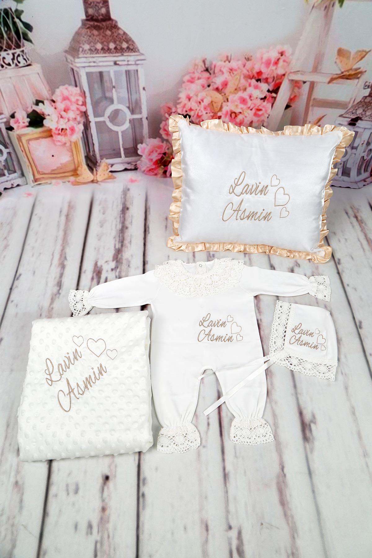 Özel Tasarım İsme Özel Güpür Yaka Dantelli Kalp Nakışlı 4lü Yastıklı Hastane Çıkış Seti