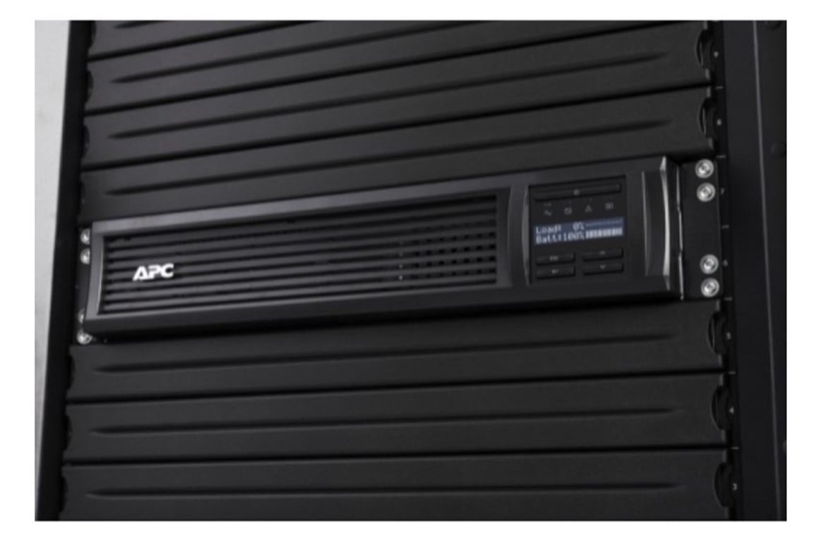 APC APC Smart-UPS 750VA LCD RM 2U 230V with SmaftConnect SMT750RMI2UC