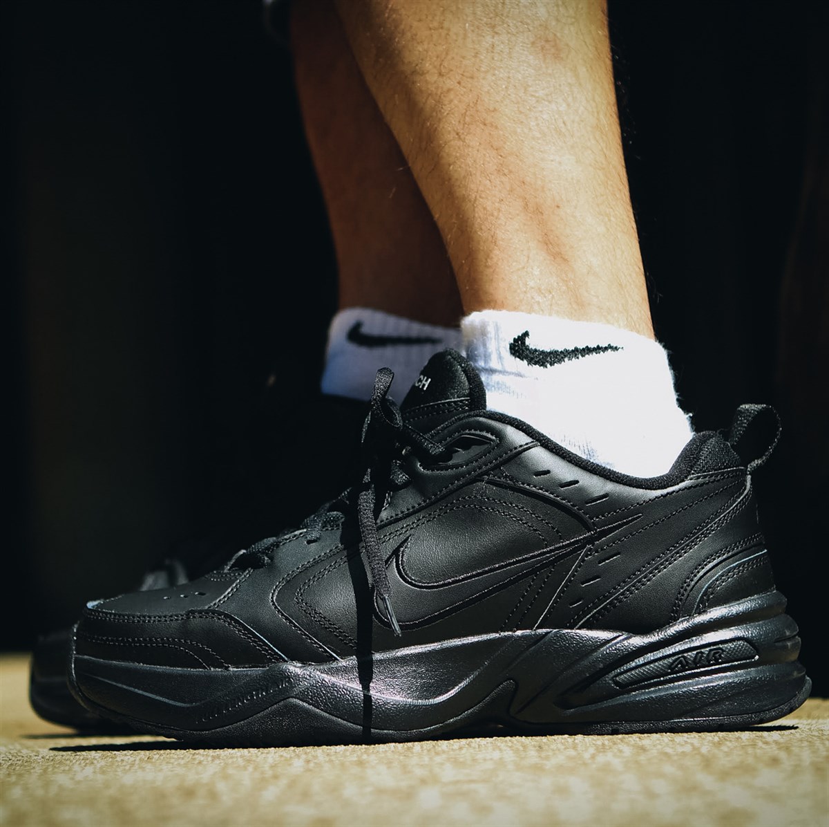 Nike Air Monarch iv Siyah Erkek Spor Ayakkabı 415445-001