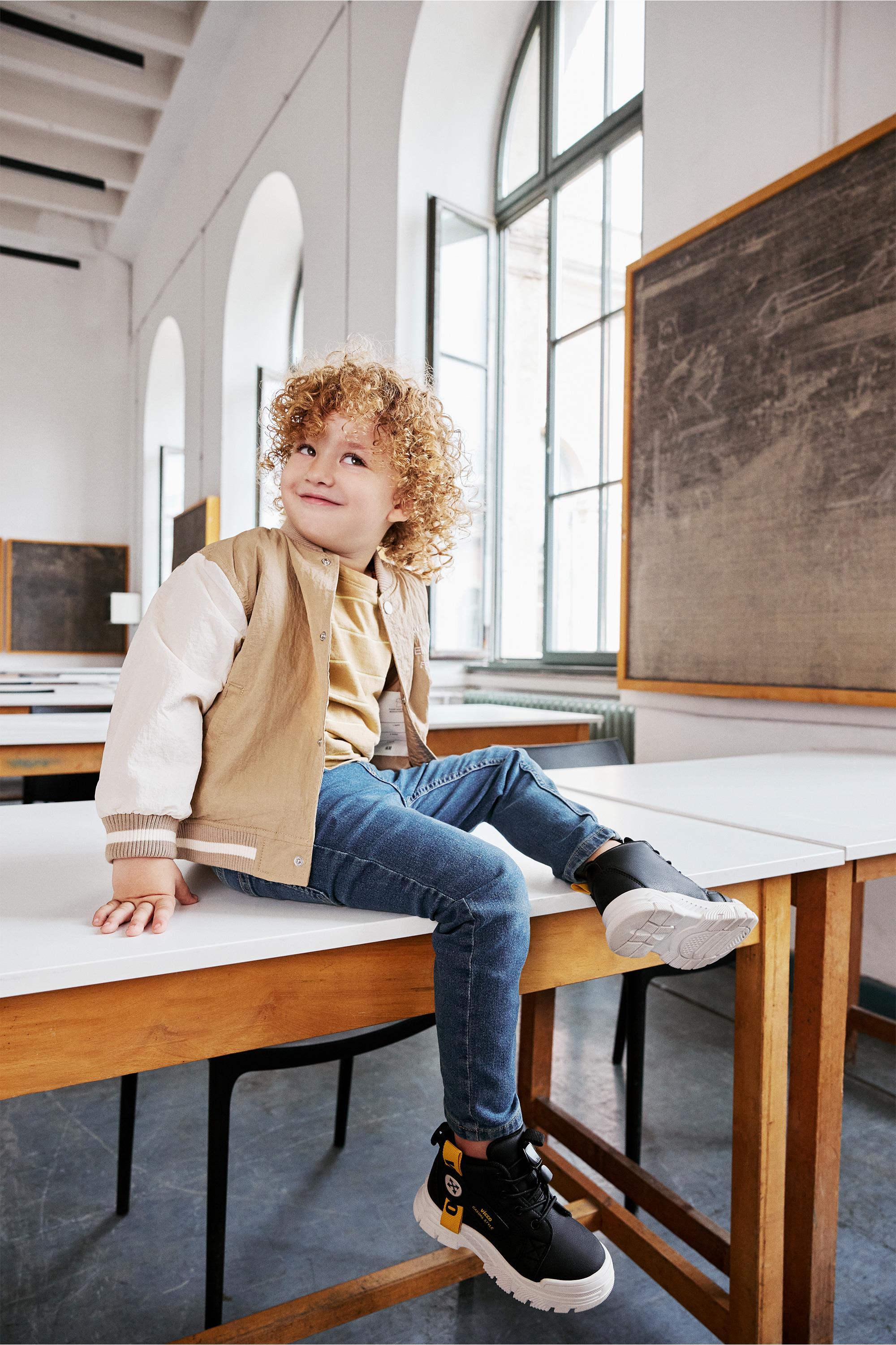 Vicco 946.P24K.407-02 Marcus Hava Taban Siyah Çocuk Spor Ayakkabı v1