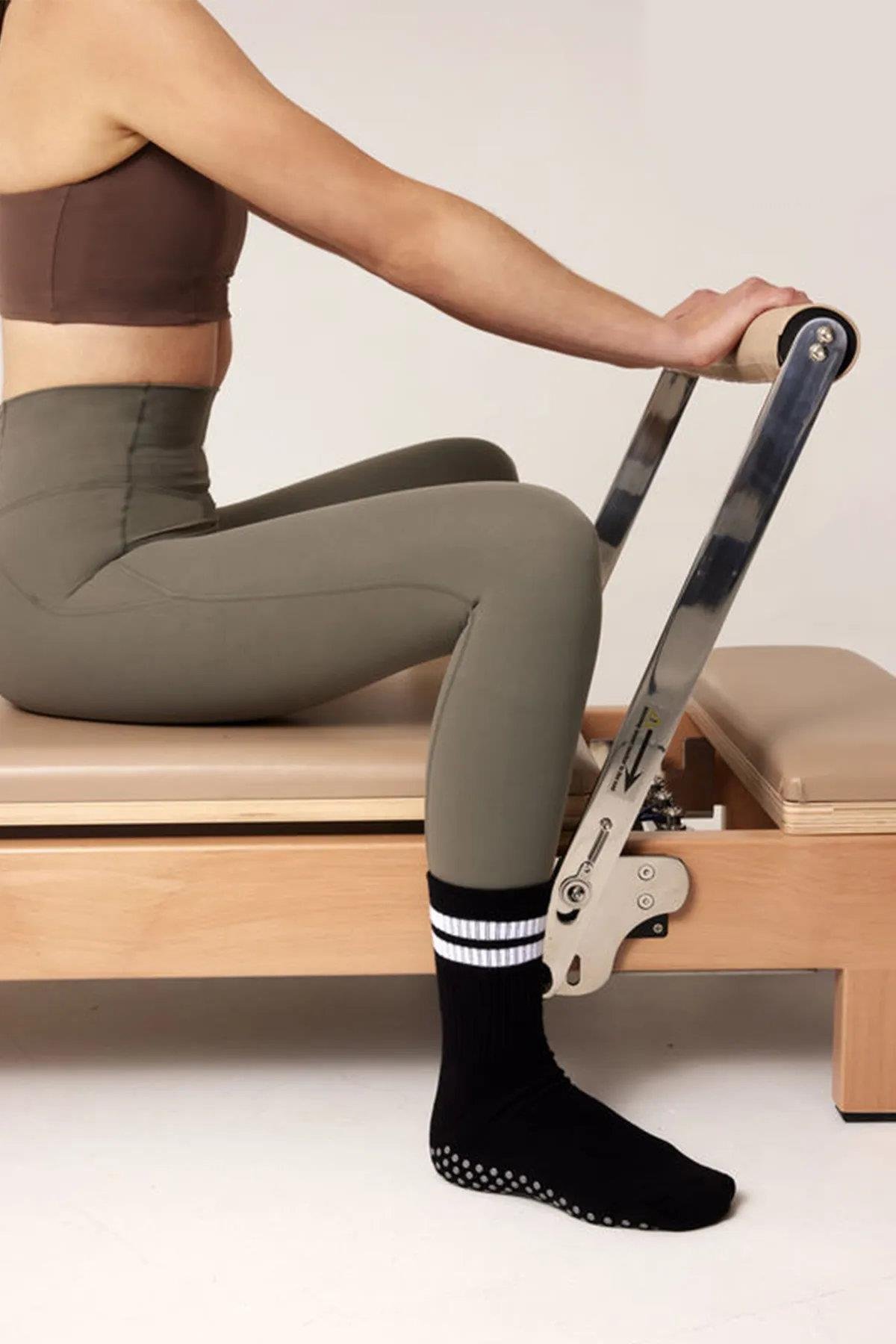 01575 Dewberry 3-Pack Silicone Grip Non-Slip Sports Socks-BEYAZ-SİYAH-GRİ