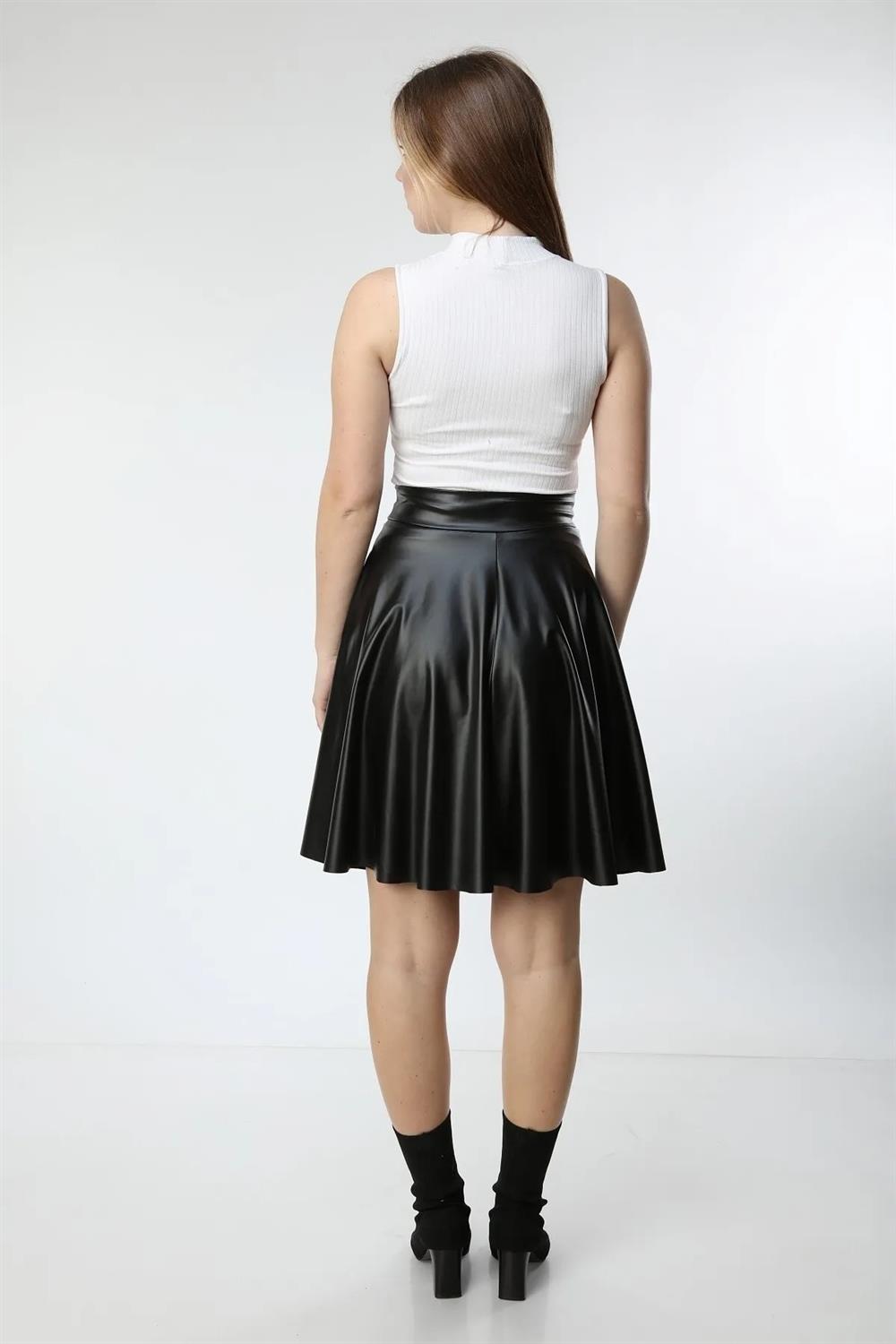 88854 Dewberry Flared Faux Leather Skirt-SİYAH