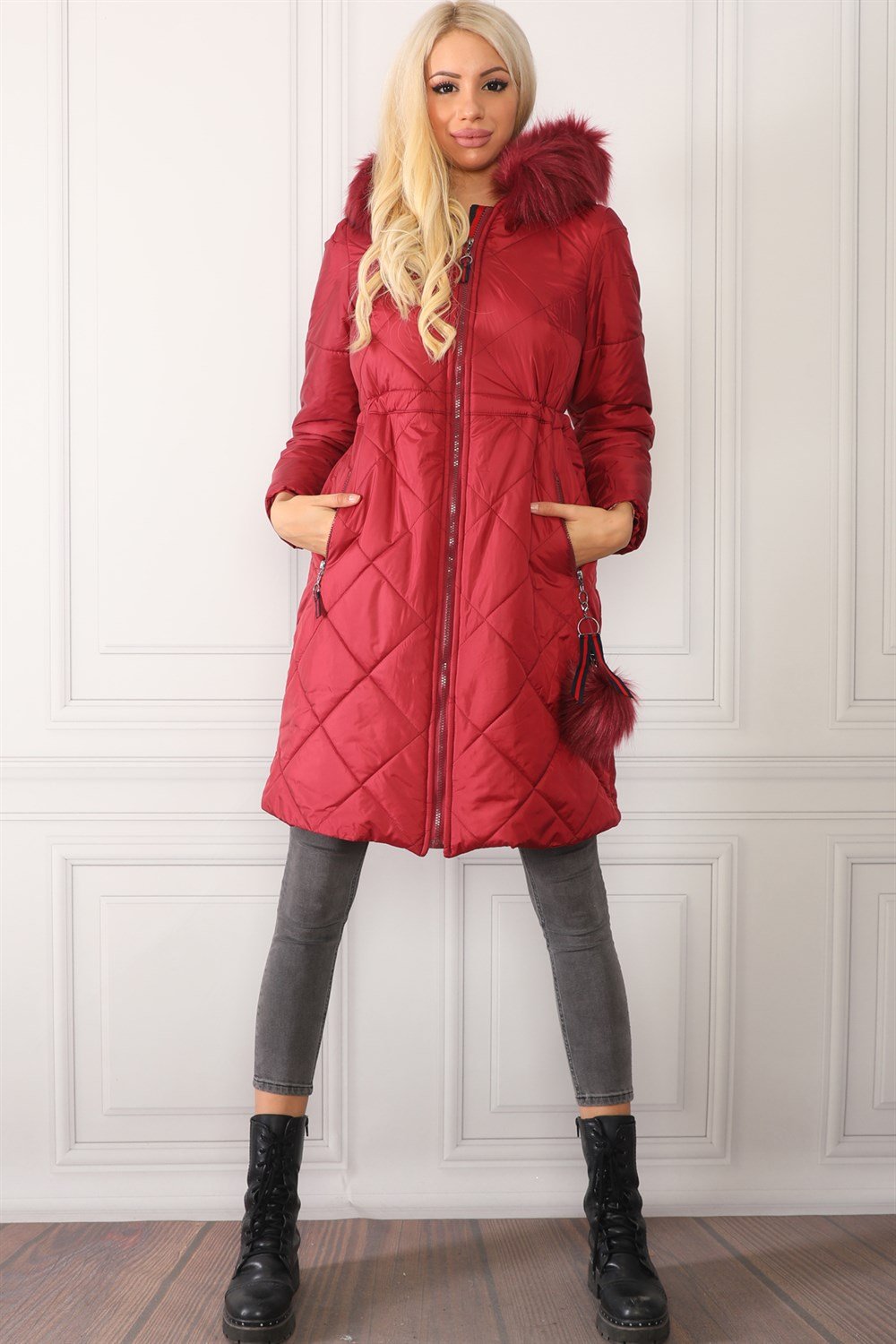 Z6646 DEWBERRYN KÜRKLÜ PONPONLU BAYAN KABAN-BORDO