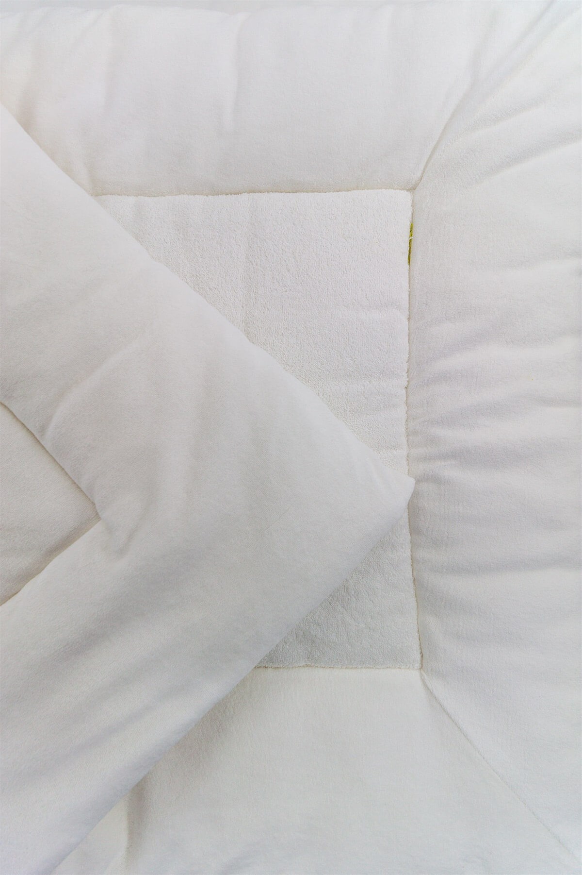 Bebek Oyun Minderi Desensiz Bebek Oyun & Emekleme Minderi 75*95 cm Uygun Bebe