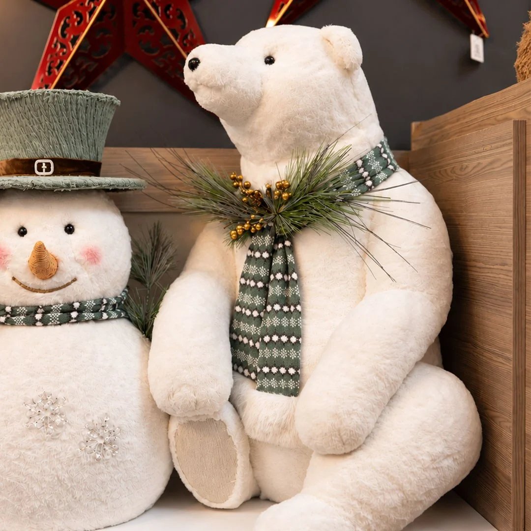 Yılbaşı Figürü Kutup Ayısı Yeşil Atkılı Oturan Beyaz 85 cm - Noel Baba ve Figürler