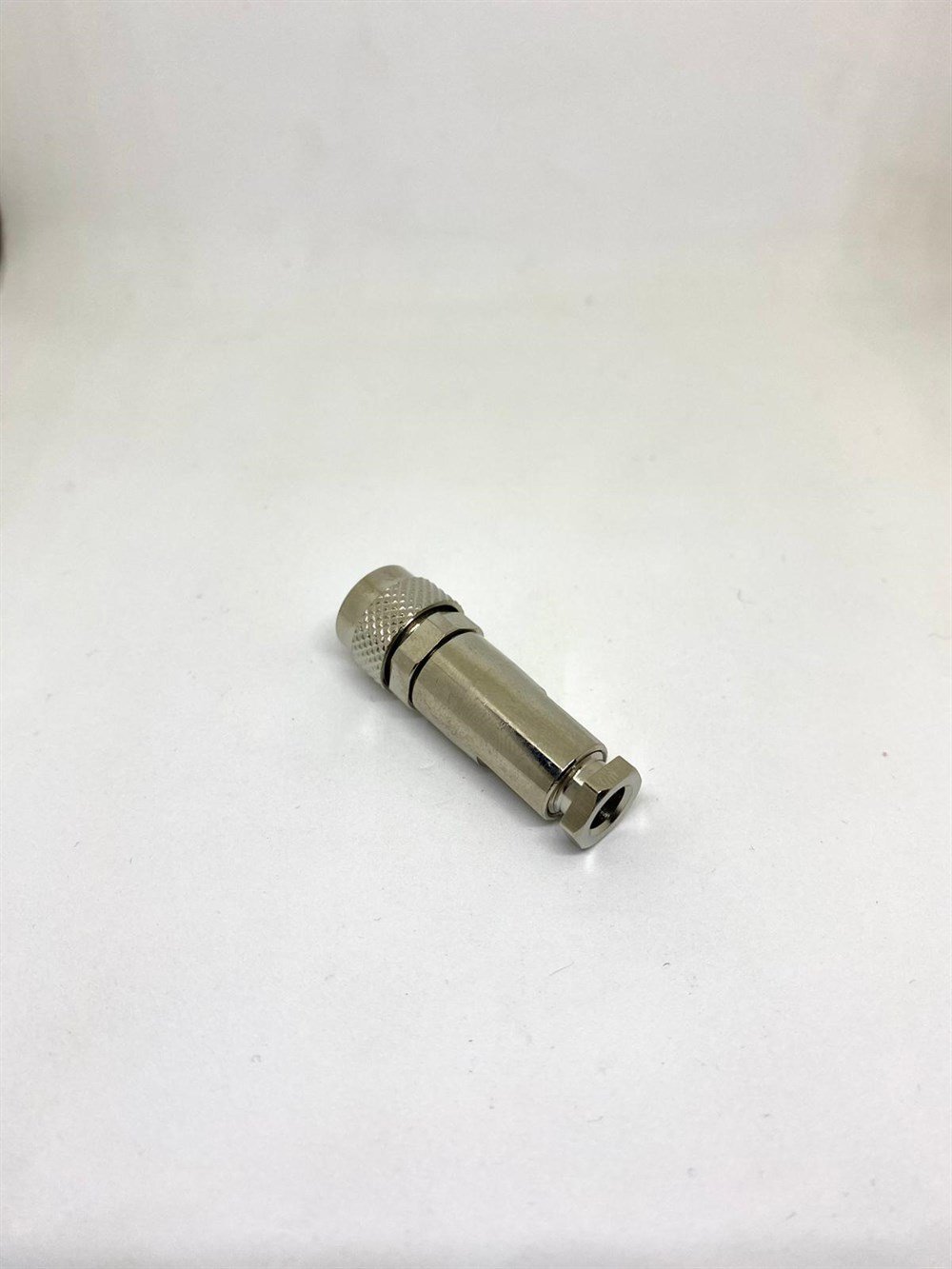 M9 Kablo Tipi 4 Pinli Dişi Konnektö