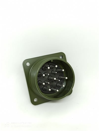 MS3102E 28-20P Panel Tipi Askeri Konnektör