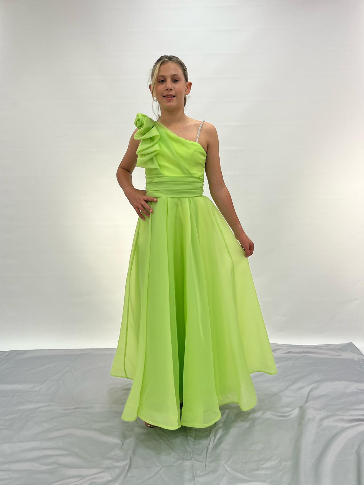 Kız Çocuk Abiye Fıstık Yeşili Tek Omuz Yakası Gül Detaylı Şifon Uzun Çocuk Abiye Elbise 10-14 Yaş