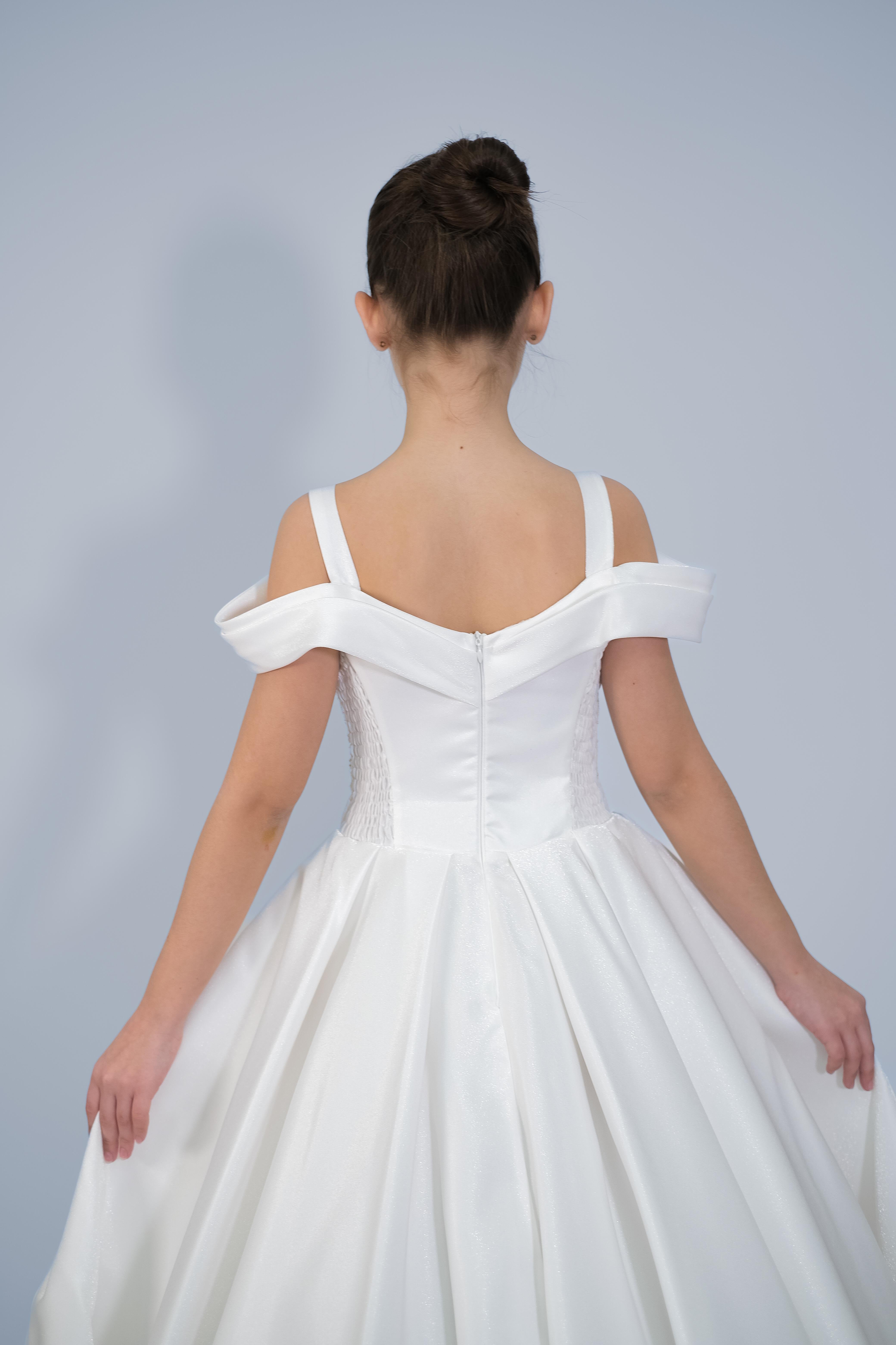 Kız Çocuk Abiye Krem Askılı Düşük Omuzlu Payetli  Sunsihe Kumaş Kasnaklı Gelinlik 2-11 Yaş