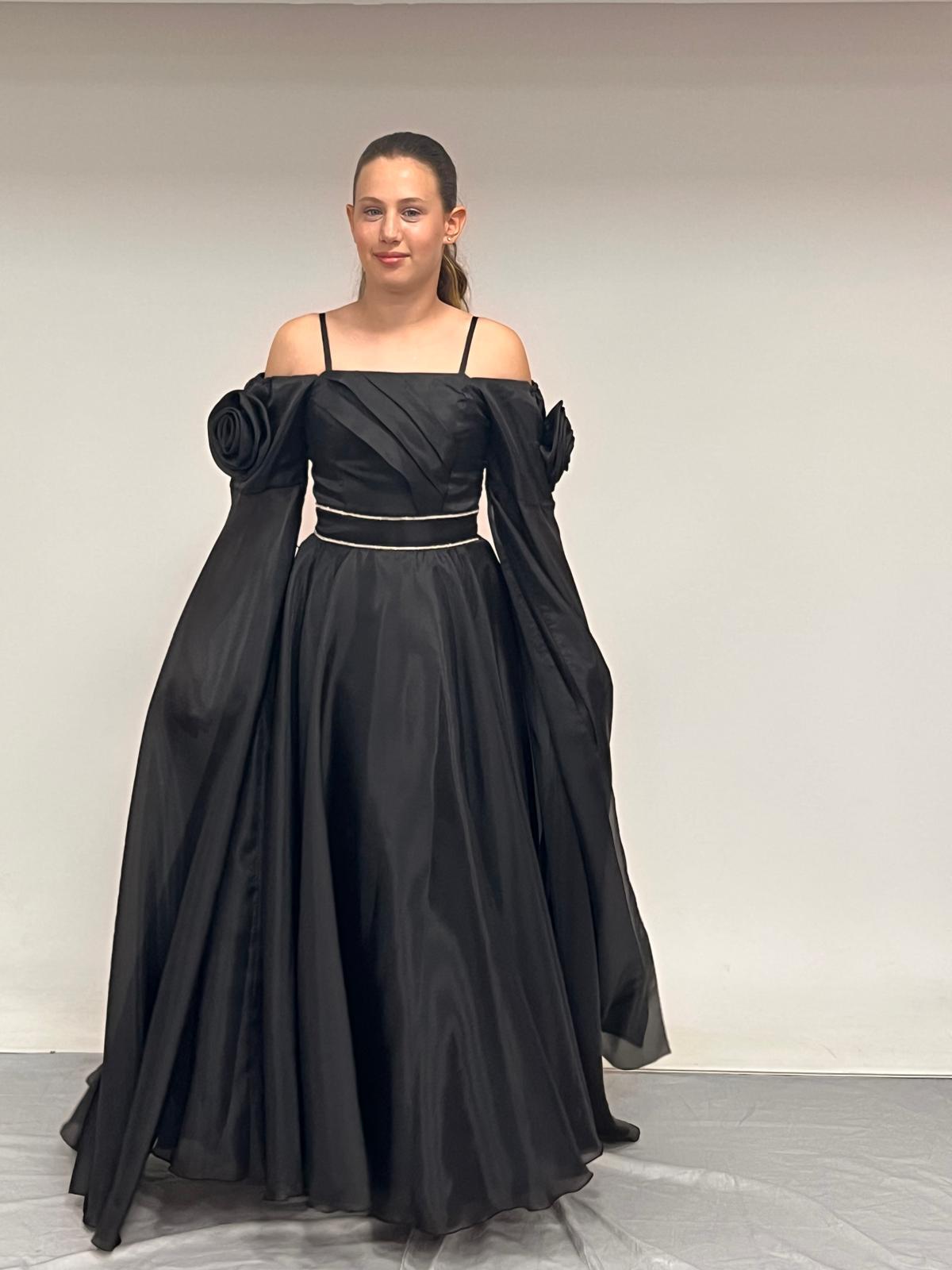 Kız Çocuk Abiye Siyah Uzun Askılı Kolları Çıkabilen Pelerinli Şifon Abiye Elbise 10-15 Yaş