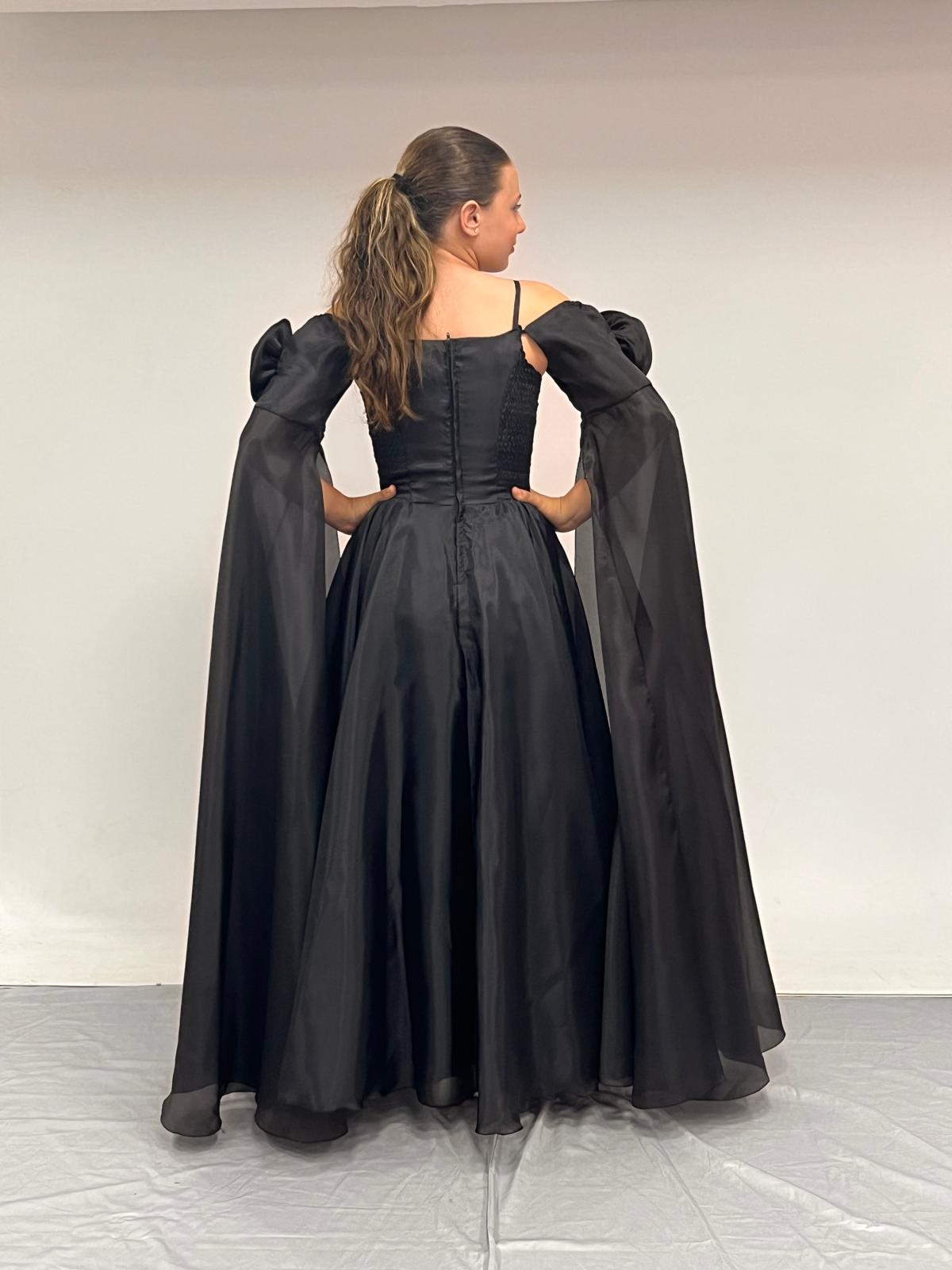 Kız Çocuk Abiye Siyah Uzun Askılı Kolları Çıkabilen Pelerinli Şifon Abiye Elbise 10-15 Yaş