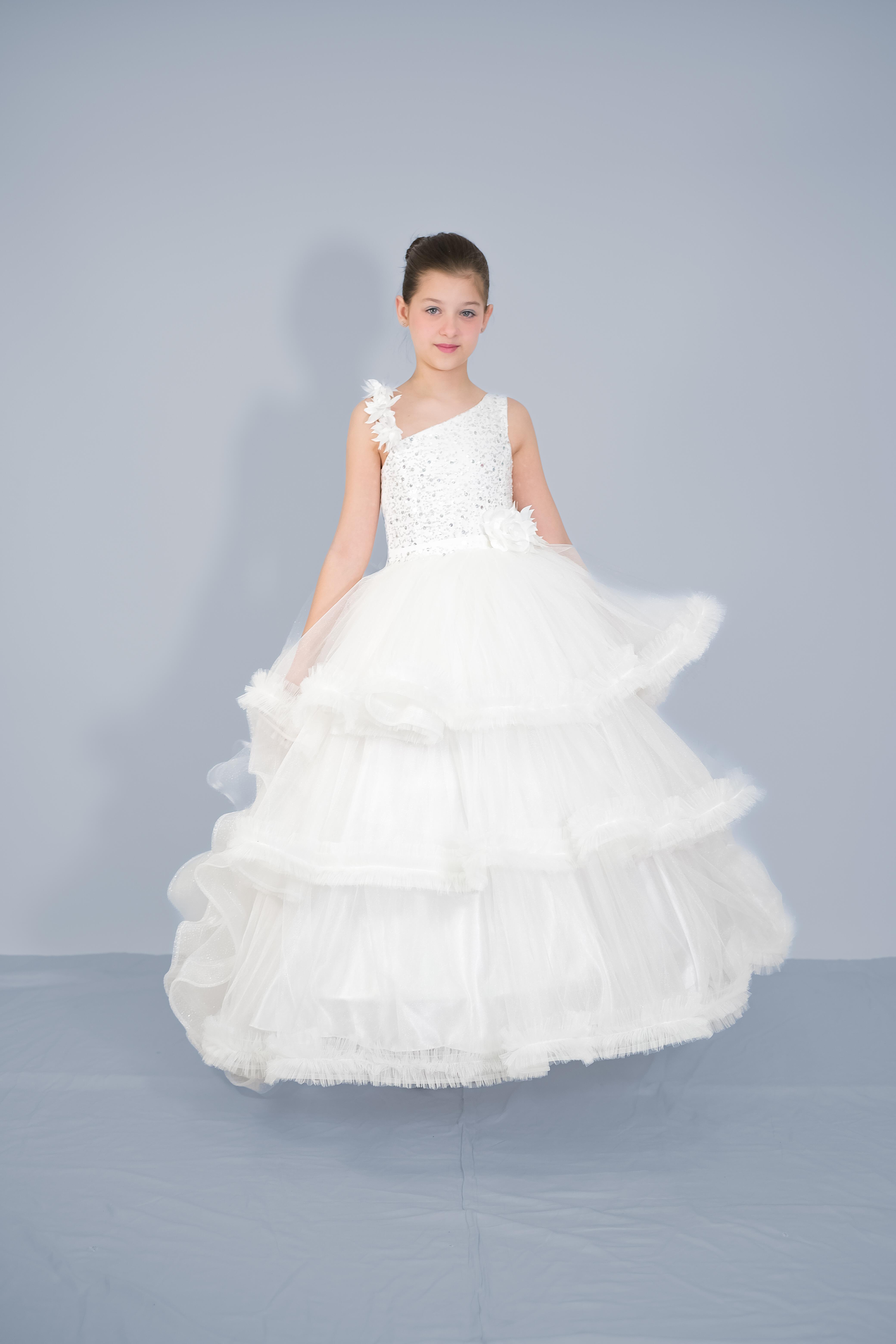 Kız Çocuk Askılı Beyaz Kat Kat Eteklı Kuyruklu Bonbuk İşlemeli Abiye 3-12 Yaş