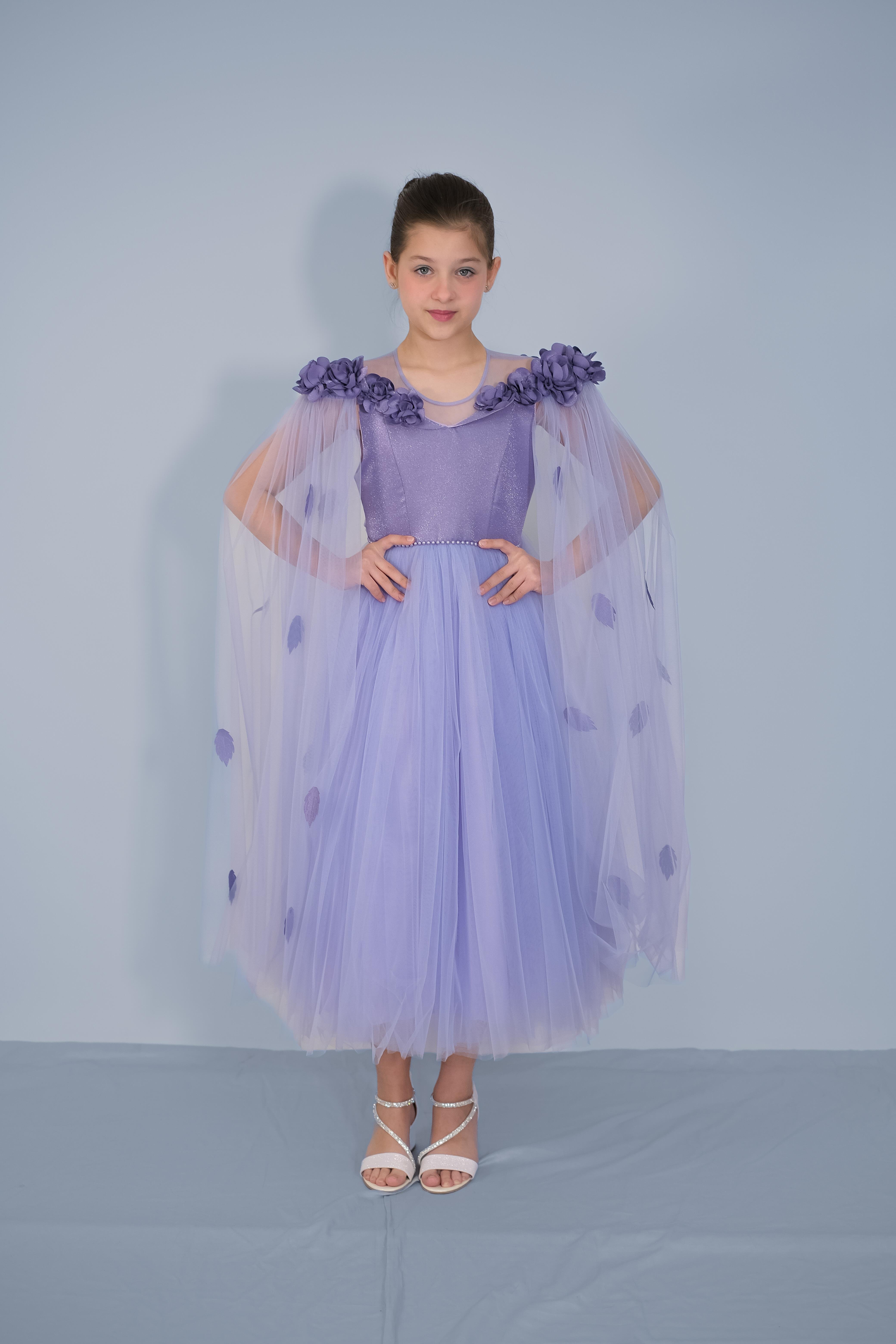 Kız Çocuk Abiye Lavanta Uzun Tüllü Pelerinli Yakası Çiçekli Abiye 6-14 Yaş